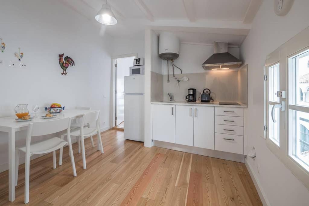 One-Bedroom House - Photo 28