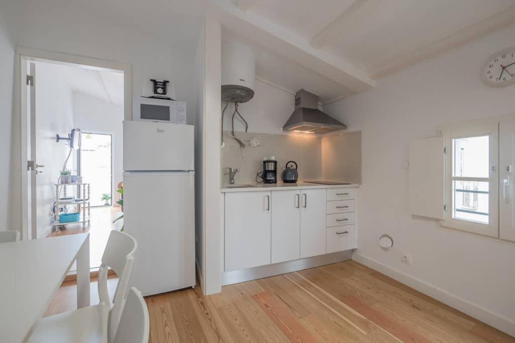 One-Bedroom House - Photo 34