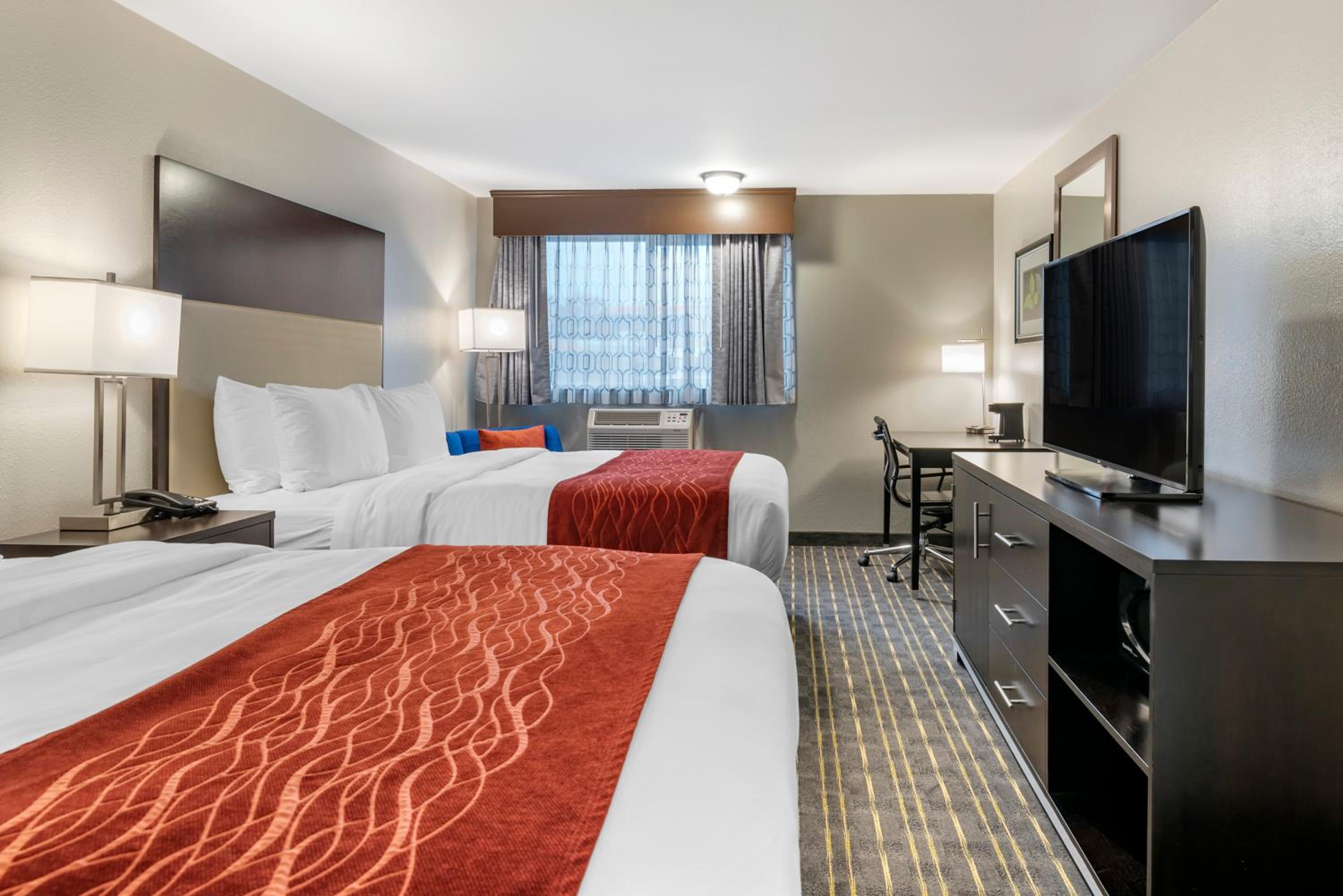 Queen Room with Two Queen Beds - Non-Smoking