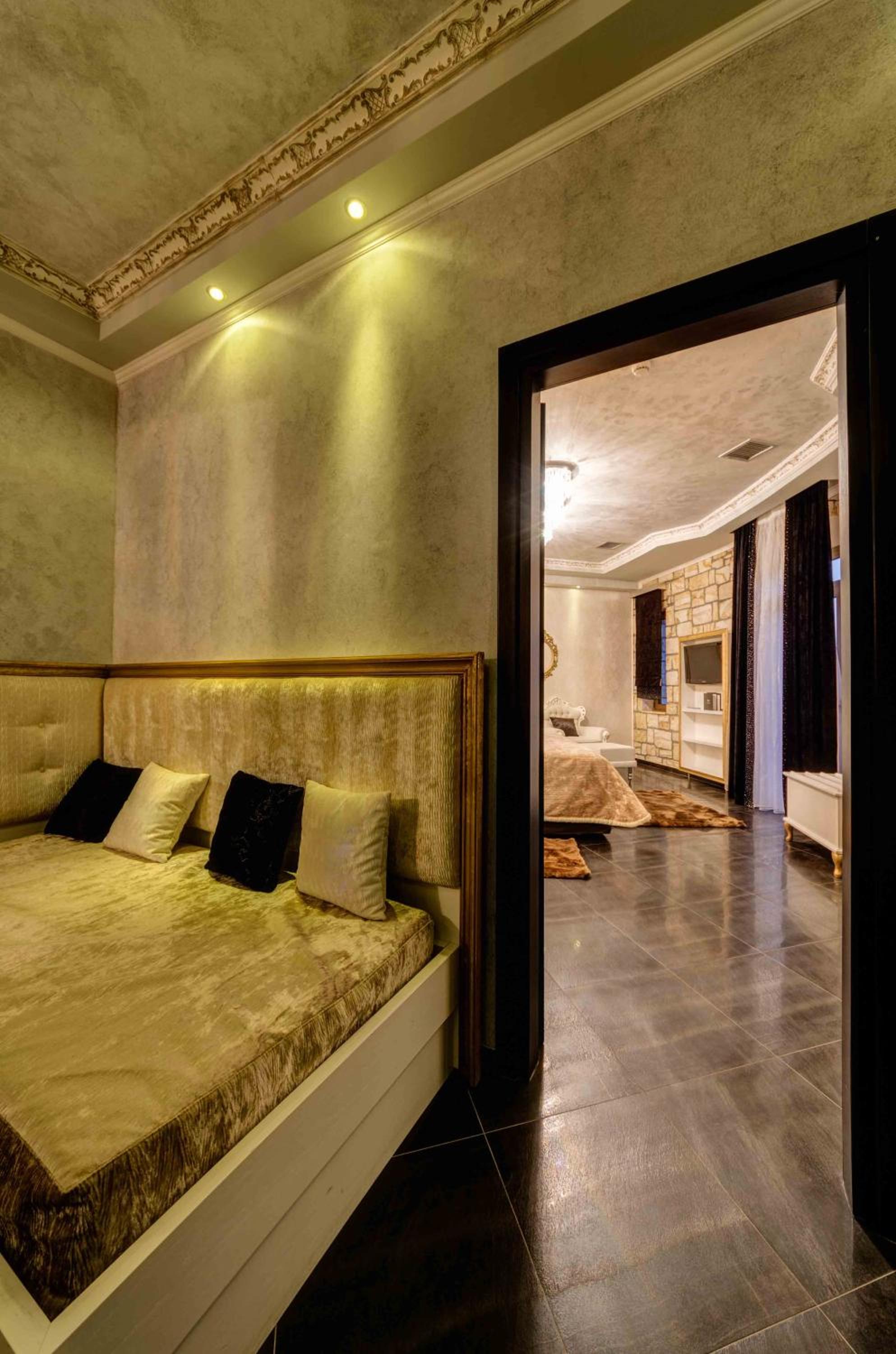 Luxury Triple Room photo 2