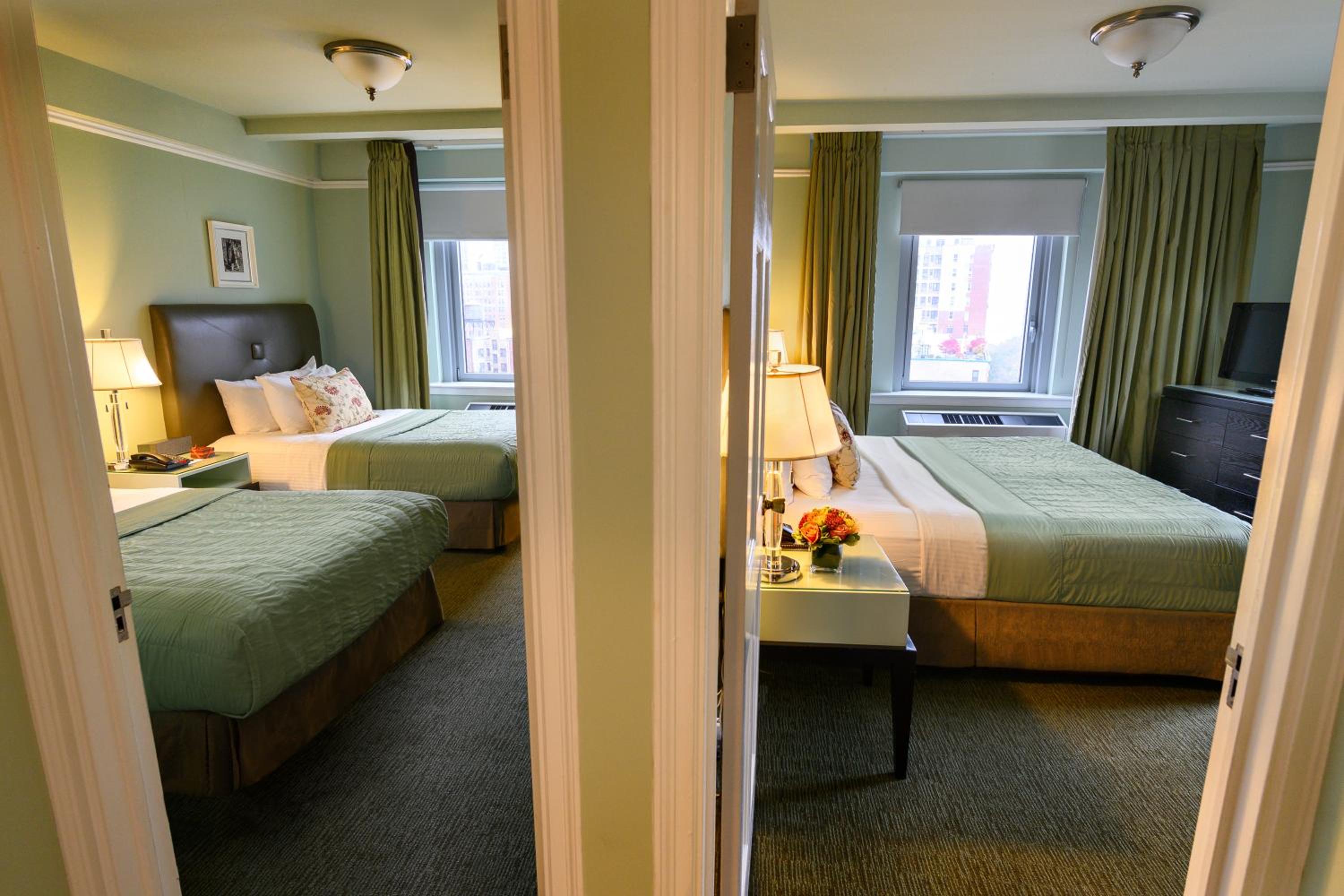 Two-Bedroom Suite - Photo 3