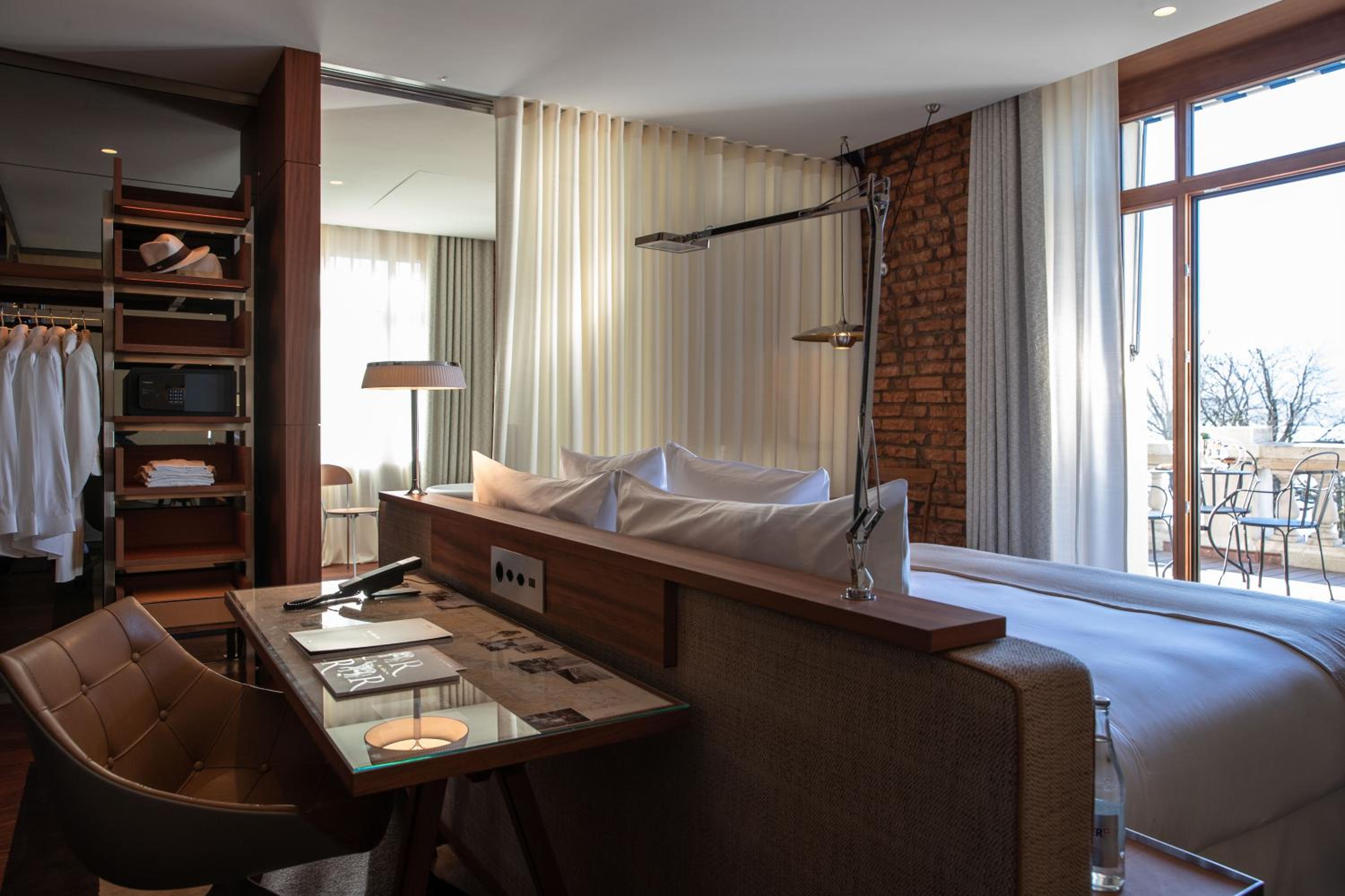 Premier Double Room with Terrace - Photo 3