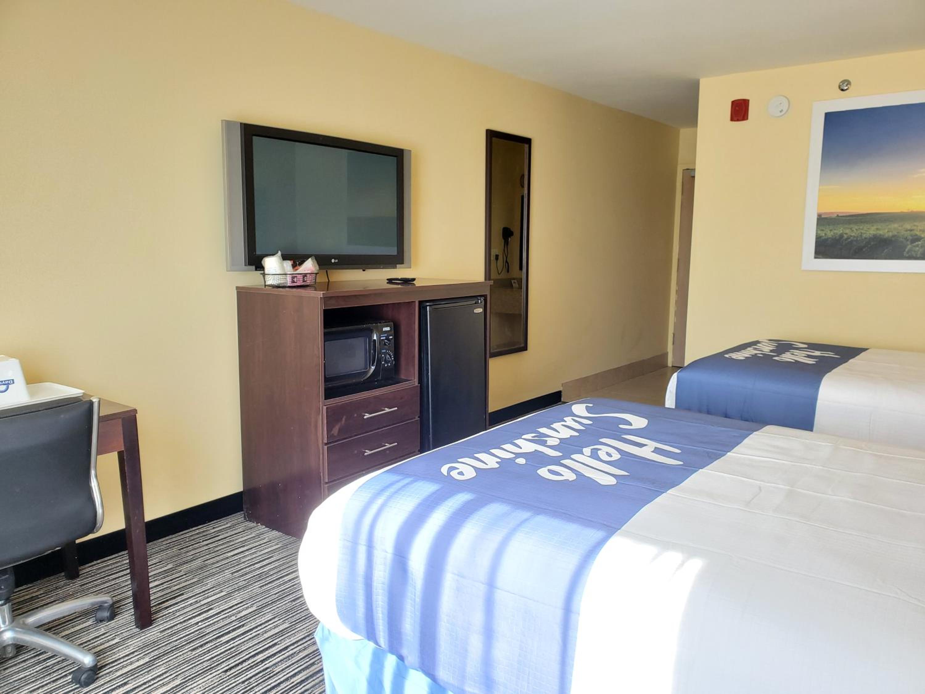Double Room with Two Double Beds - Non-Smoking photo 1