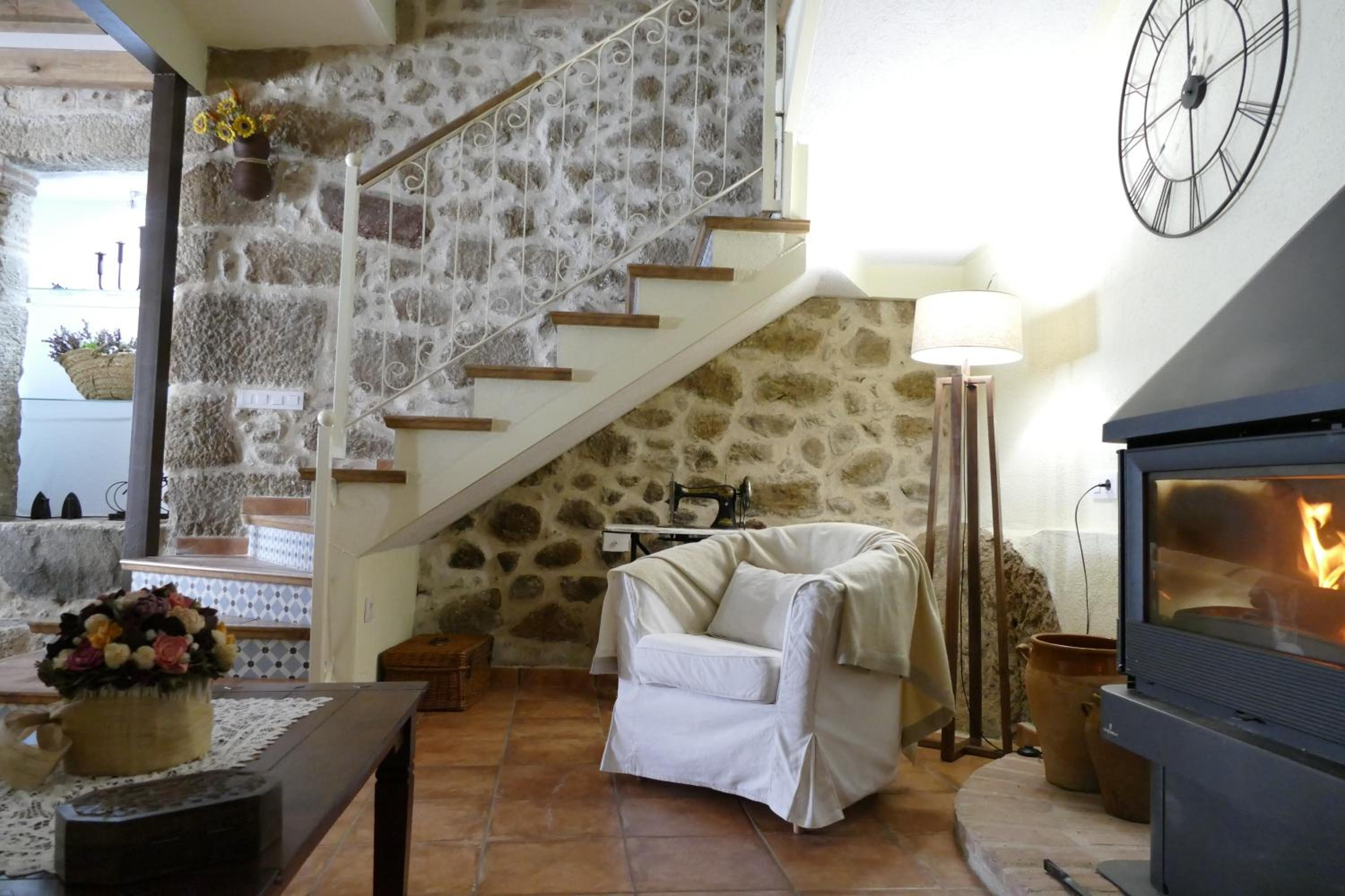3 Bedroom House - Photo 34