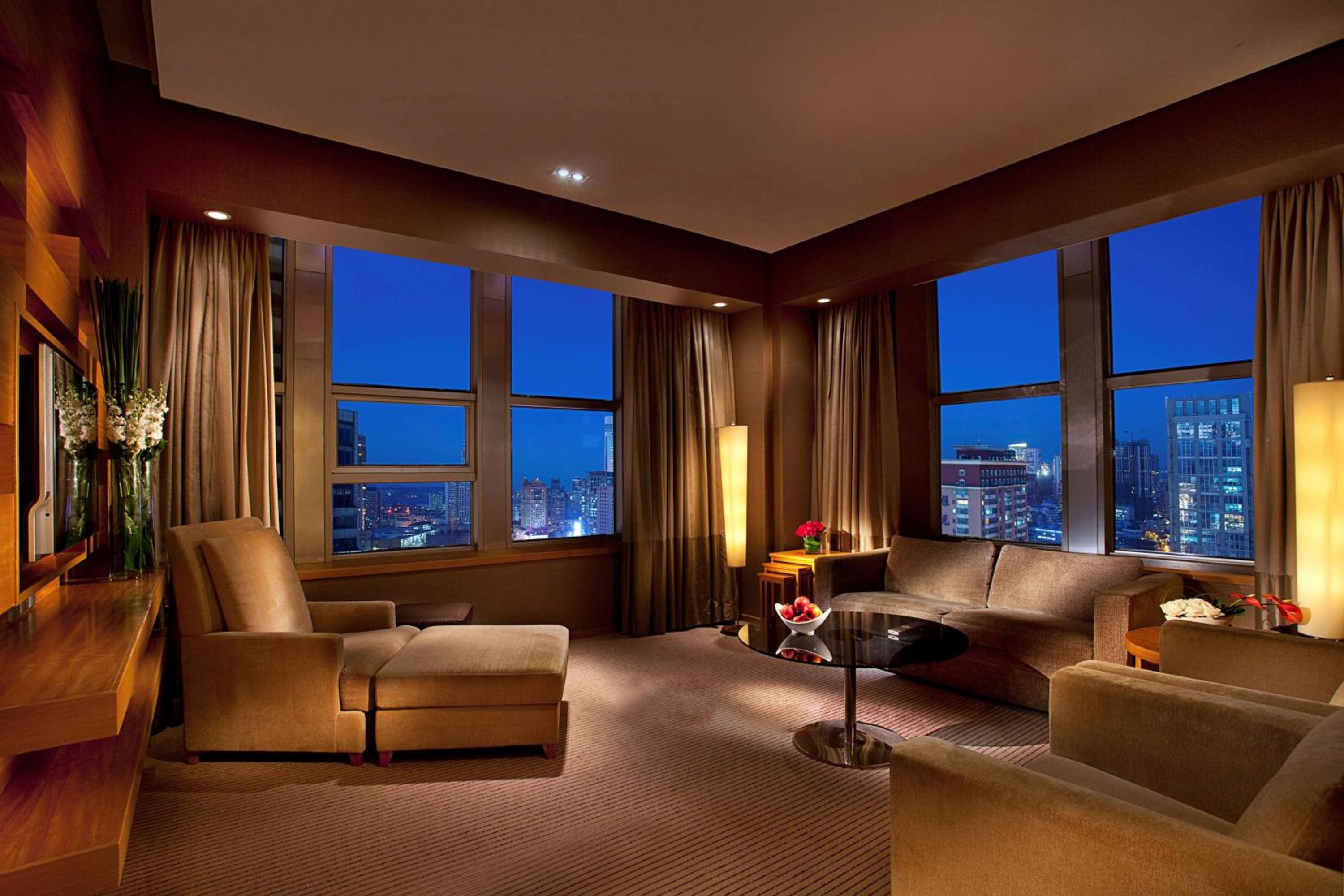Deluxe Suite - Photo 3