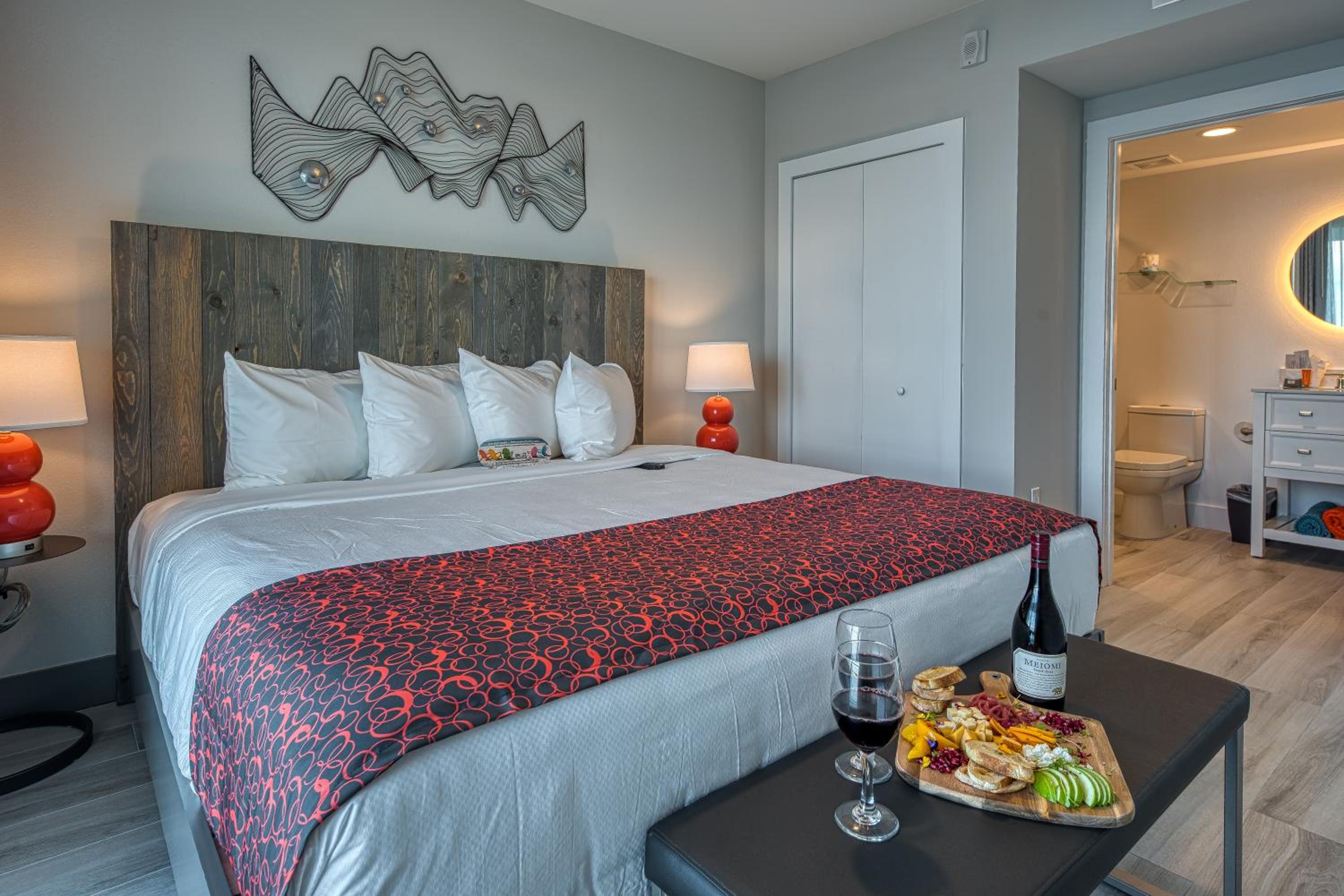 Two-Bedroom Suite with Balcony and Full Water View photo 1