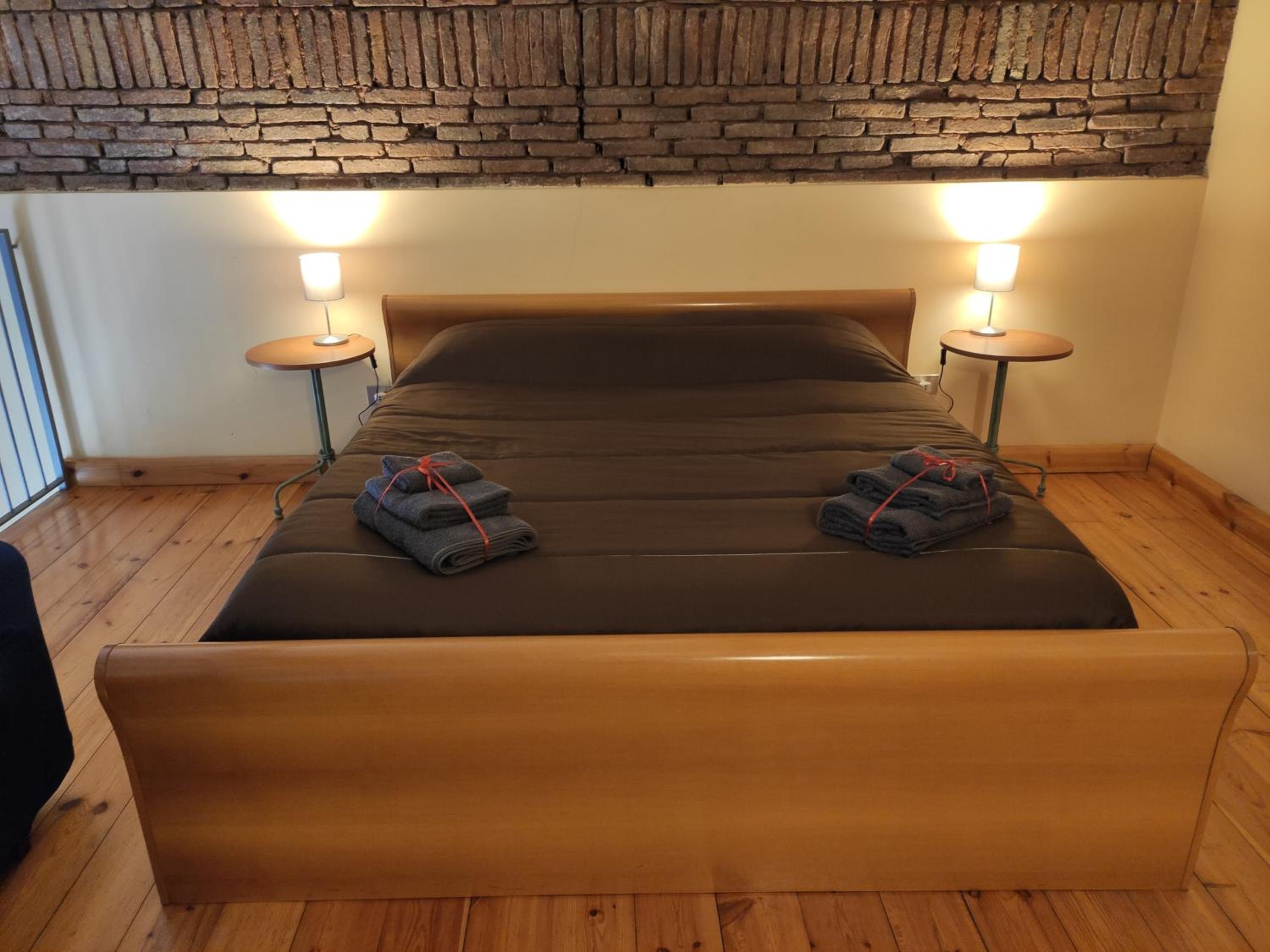 One-Bedroom Apartment - Photo 7