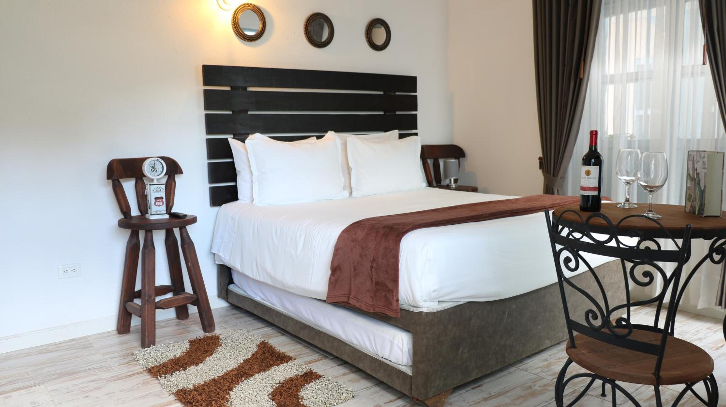 Deluxe Double Room with Extra Bed photo 3