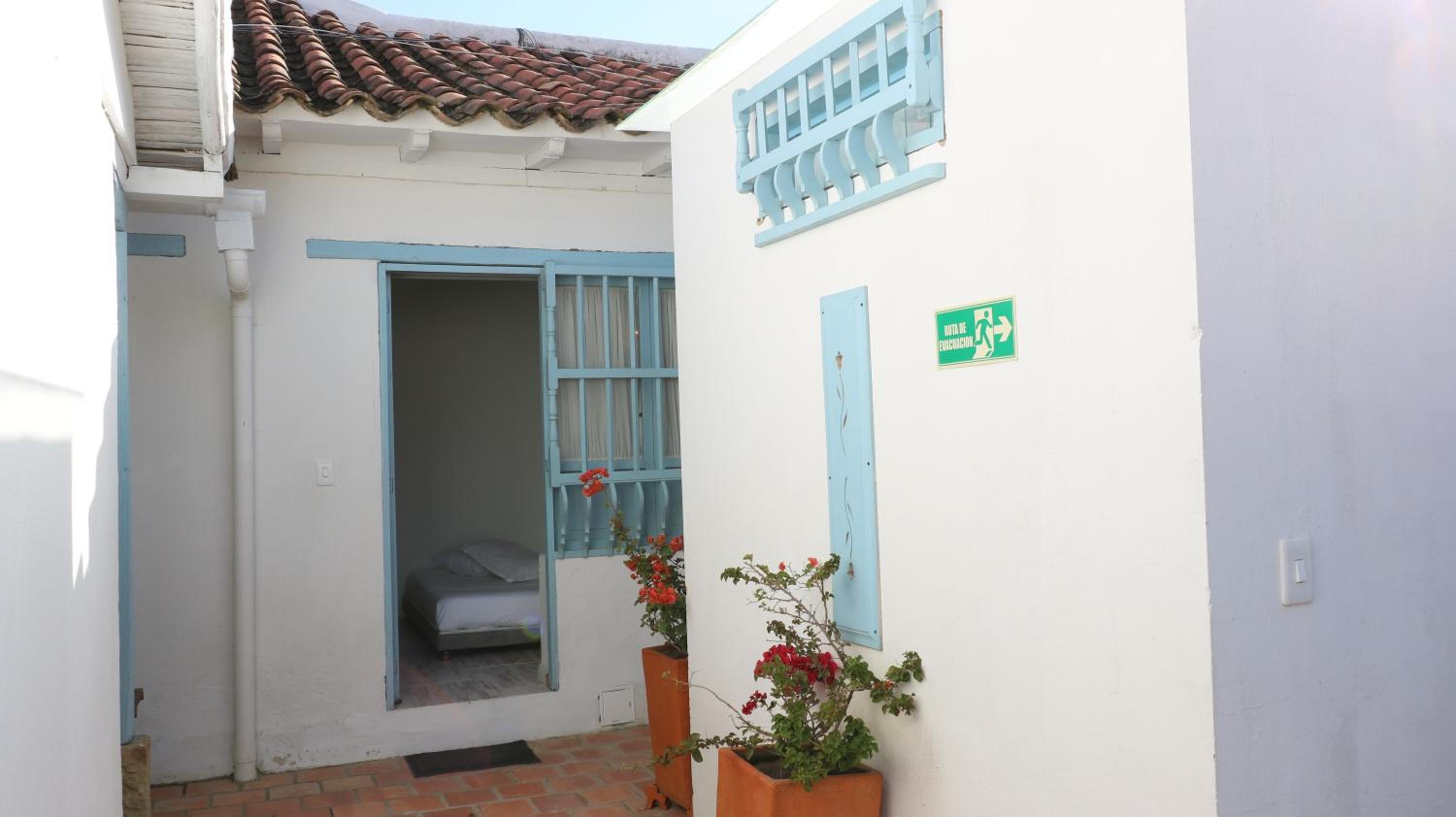 Deluxe Double Room with Extra Bed photo 1