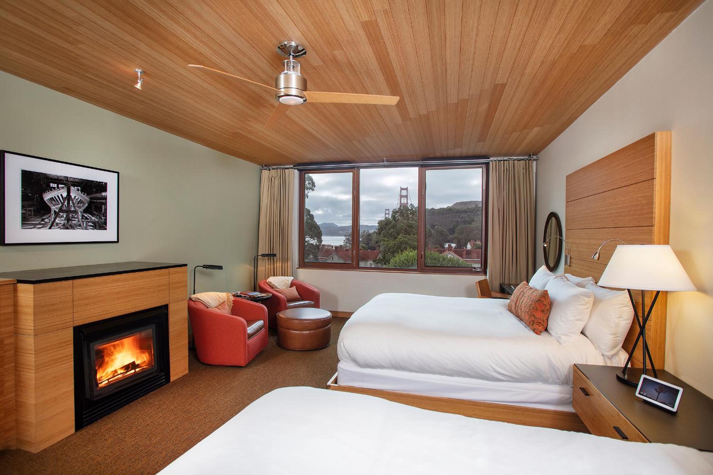 Contemporary Double Queen Room with View - Photo 1