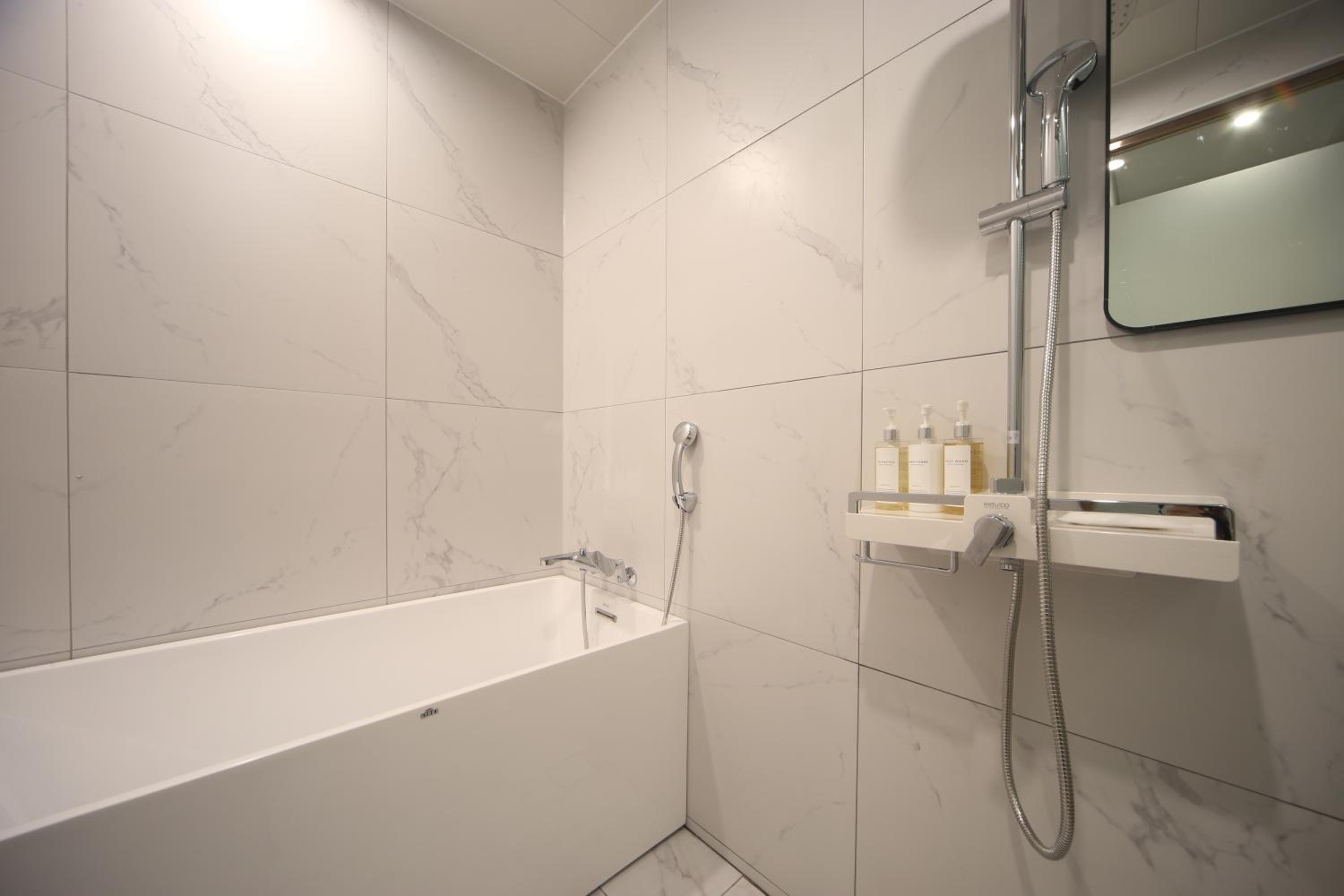 Deluxe Twin Room - Photo 2
