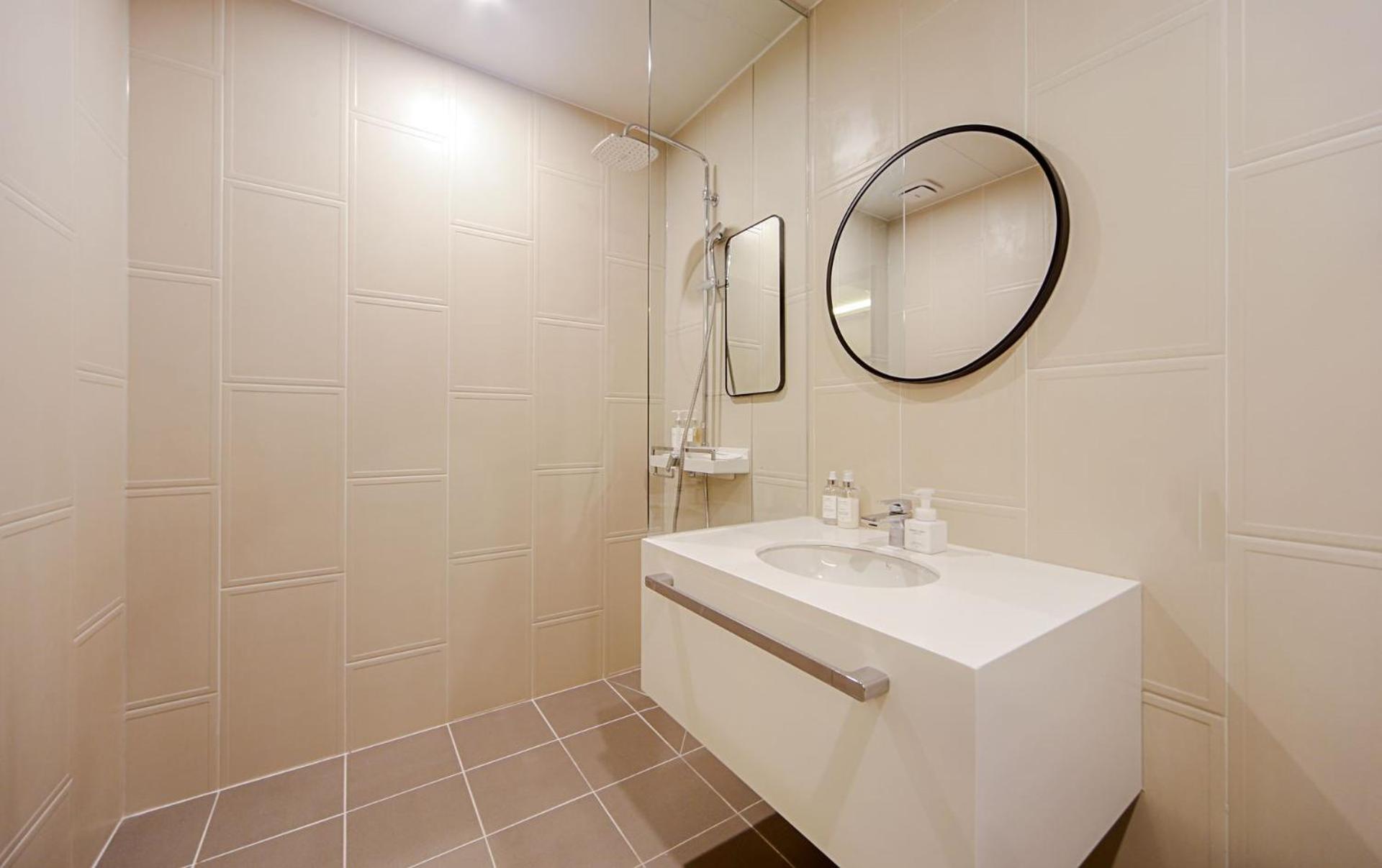 Standard Double Room - Photo 5