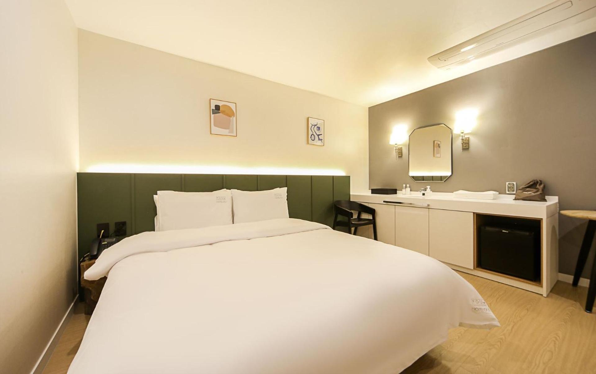 Double Room - Photo 5