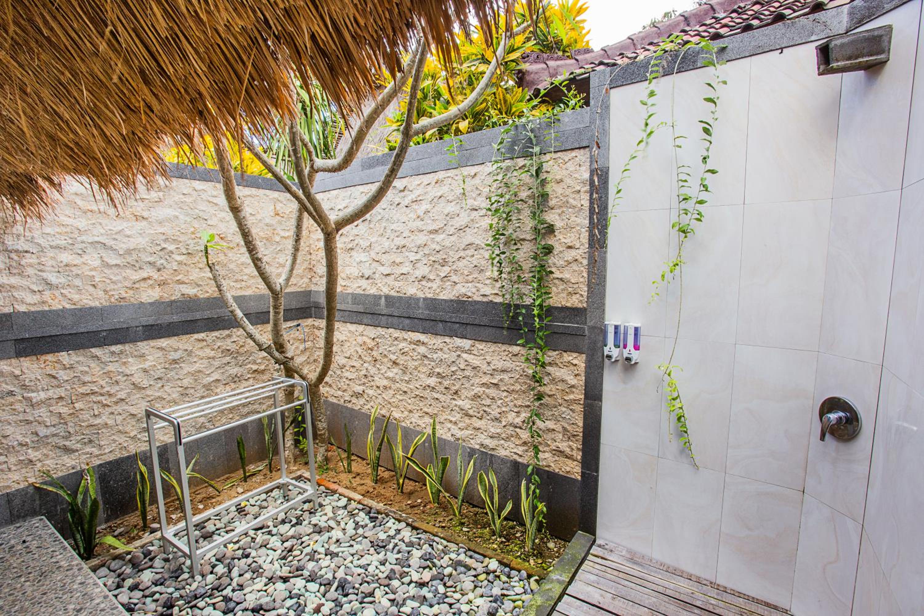 One-Bedroom Bungalow photo 2