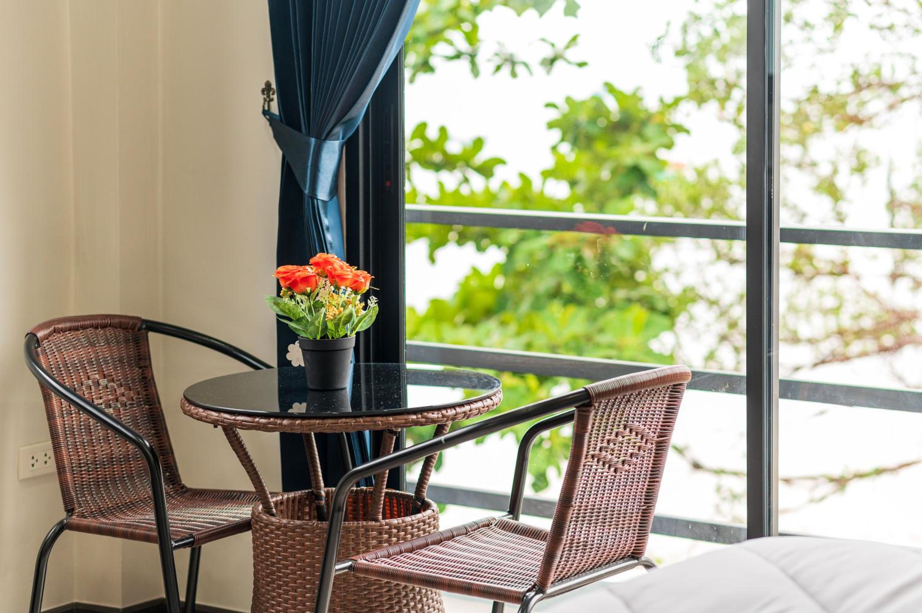 Deluxe Double Room with Balcony and Sea View - Photo 2