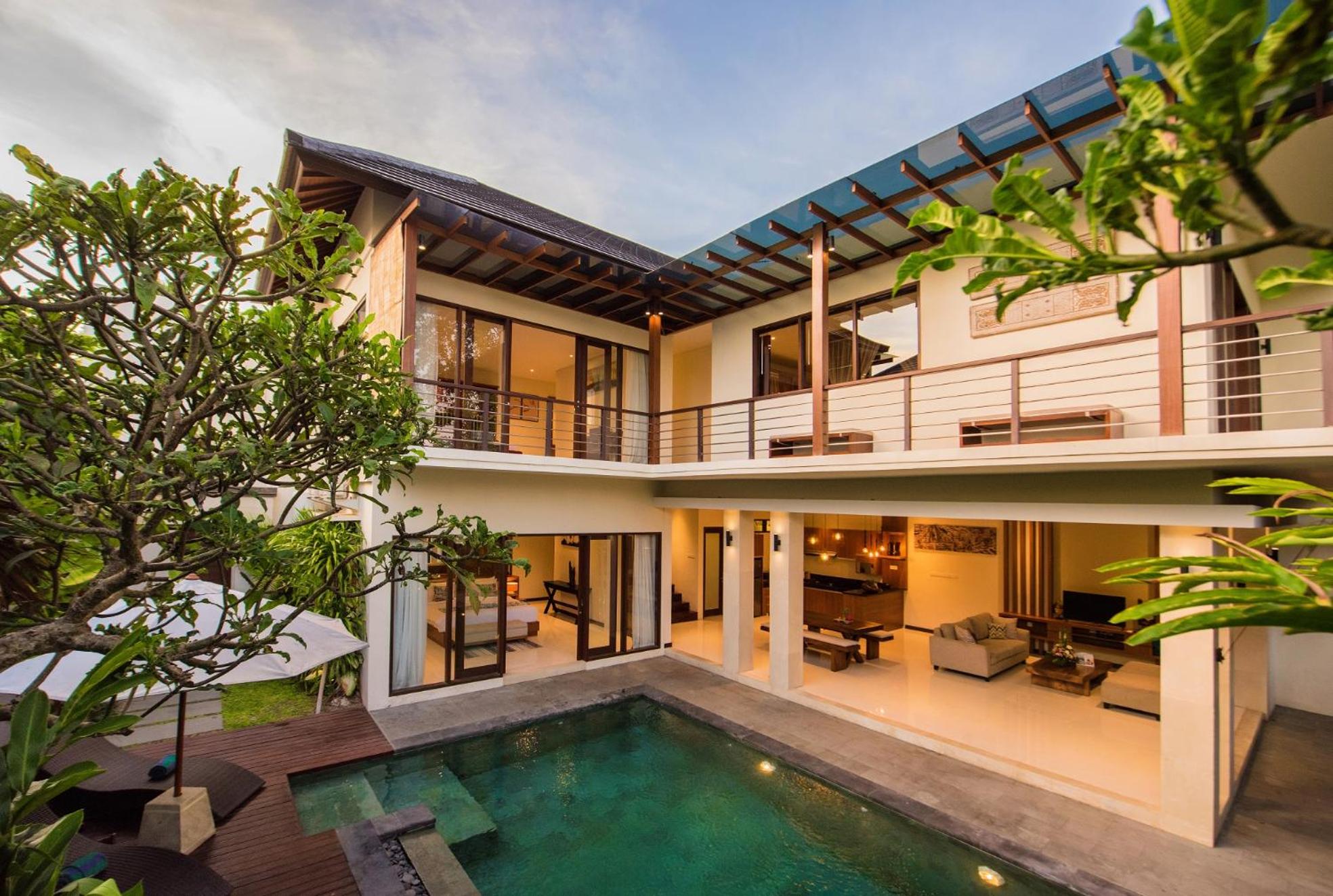 Three-Bedroom Villa photo 2
