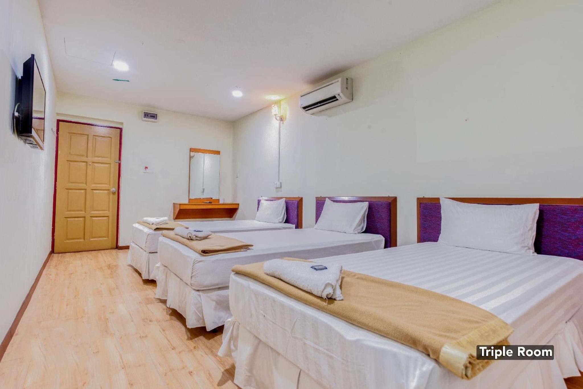 Triple Room