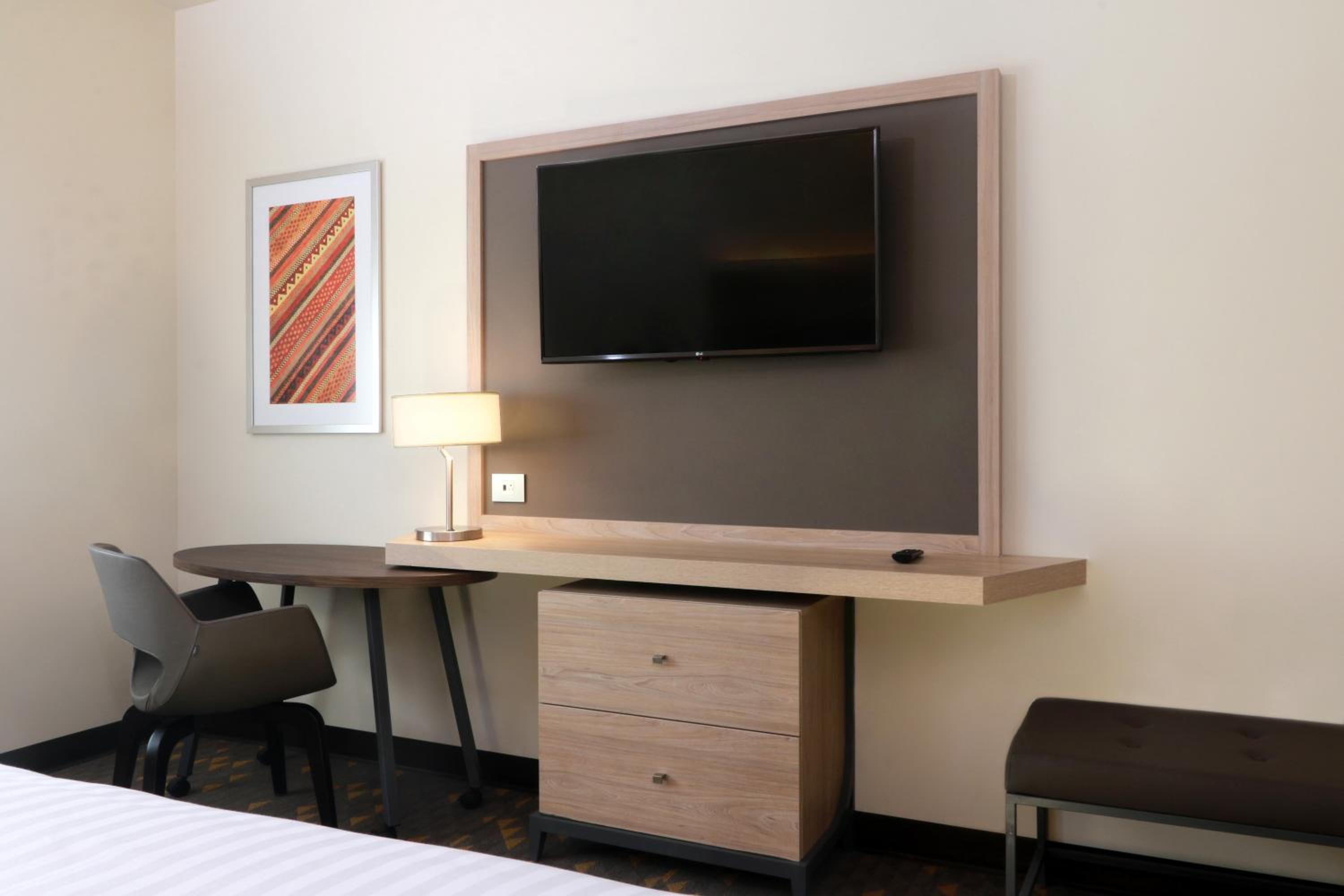 Standard King Room - Photo 2