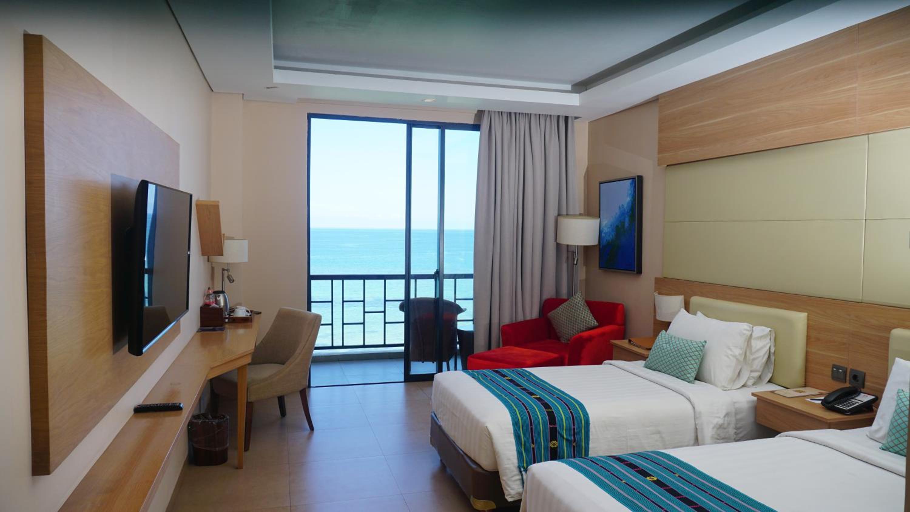 Premier Twin Room with Sea View