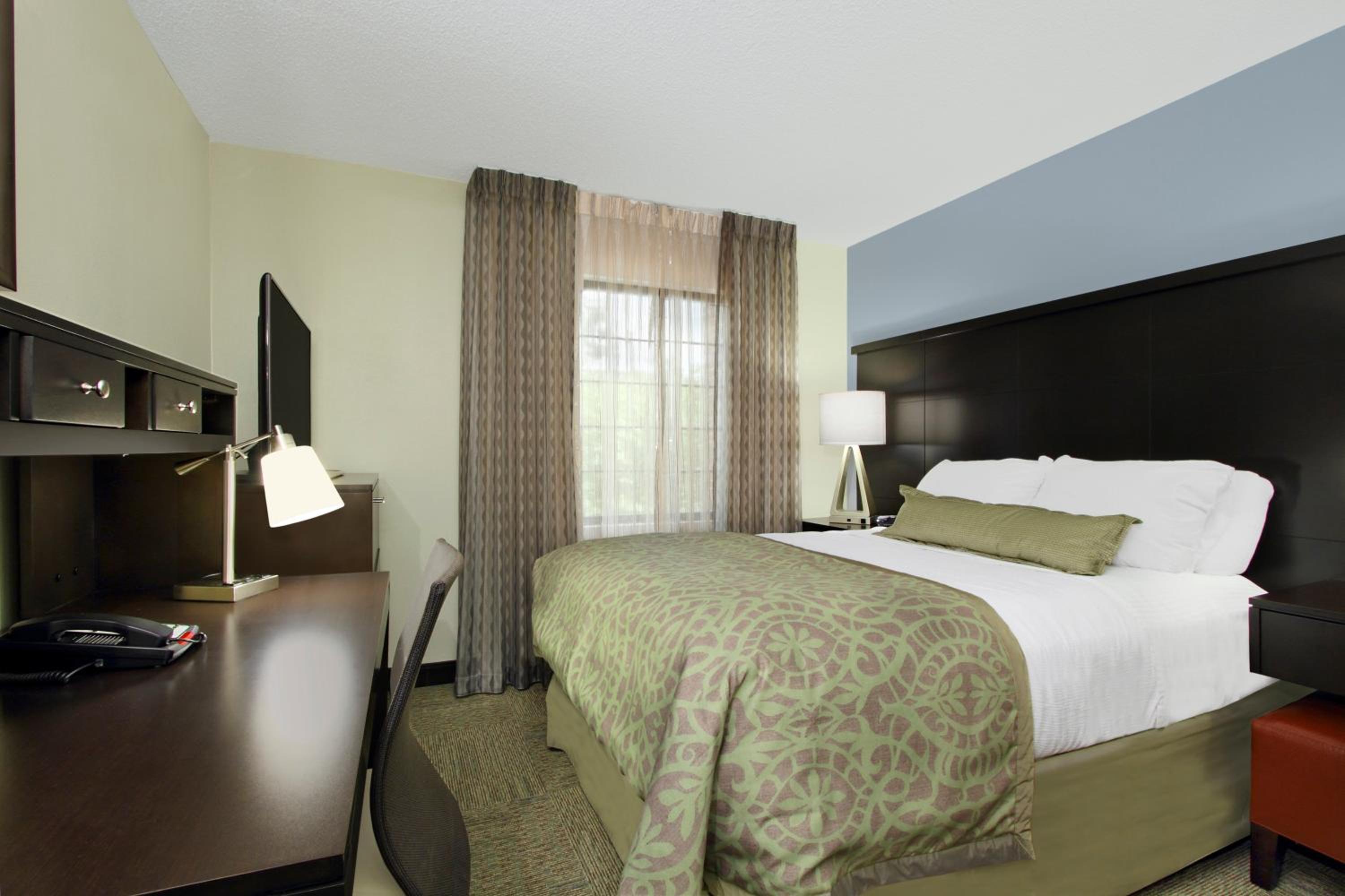 Two-Bedroom Suite - Non-Smoking - Photo 4