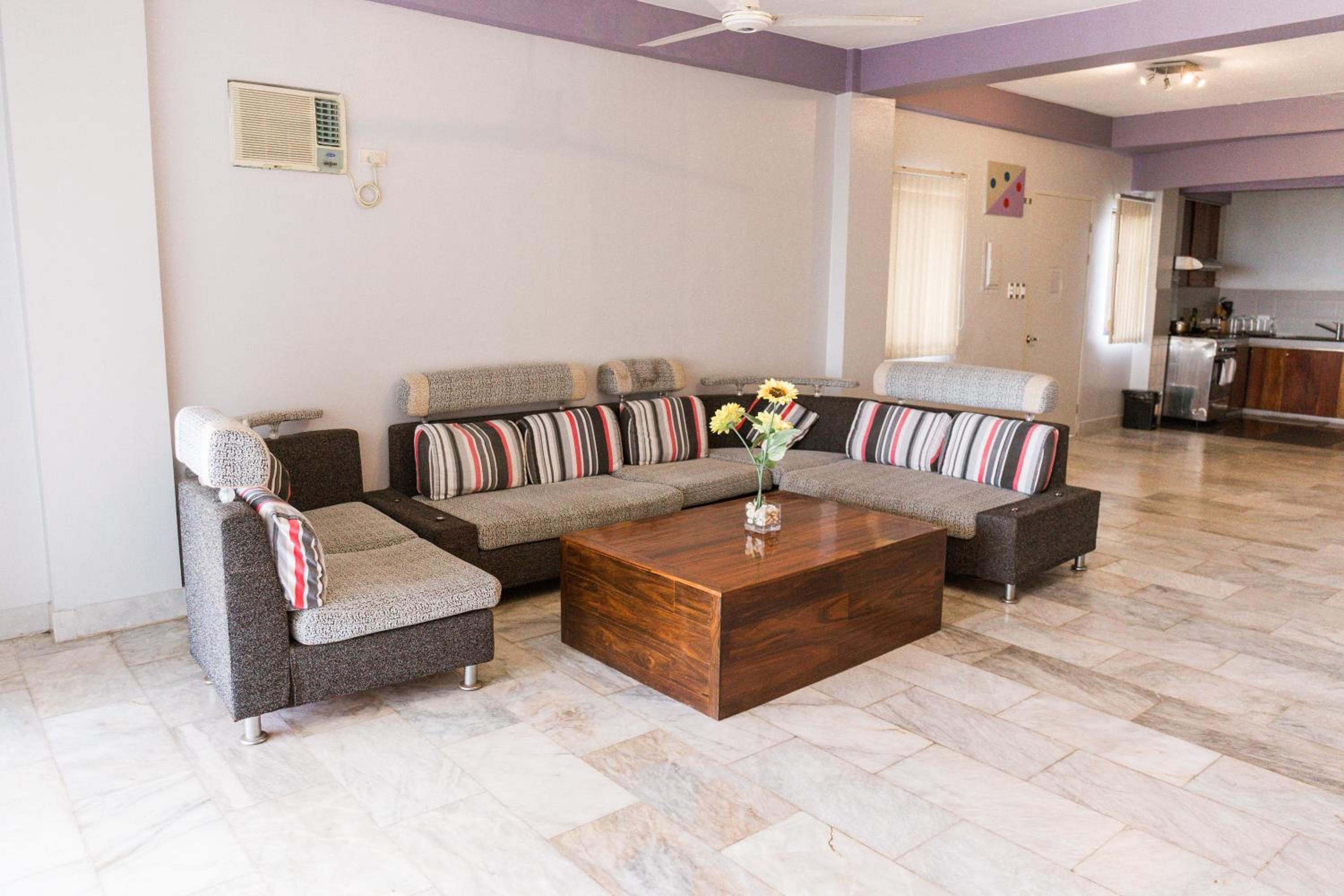 Penthouse Apartment - Photo 5