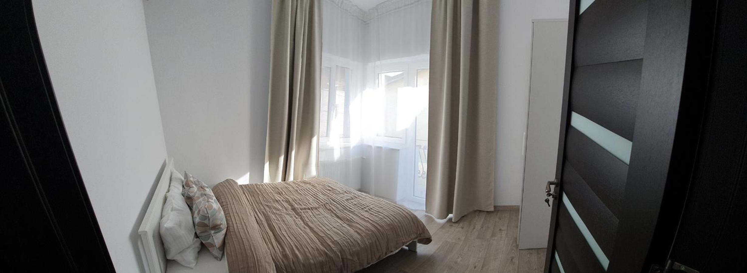 One-Bedroom Apartment - Photo 7