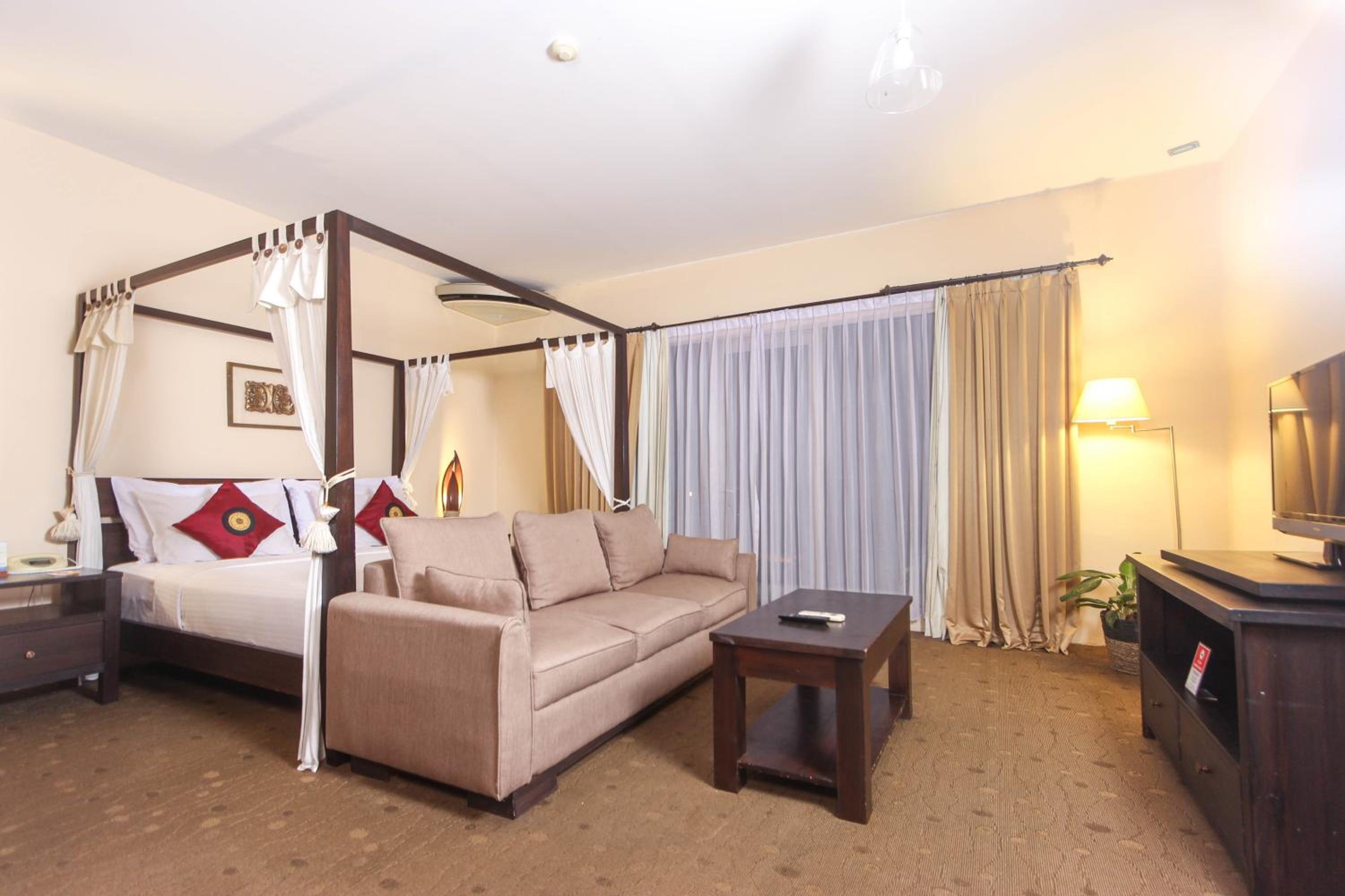 Junior Suite Village View - Photo 2