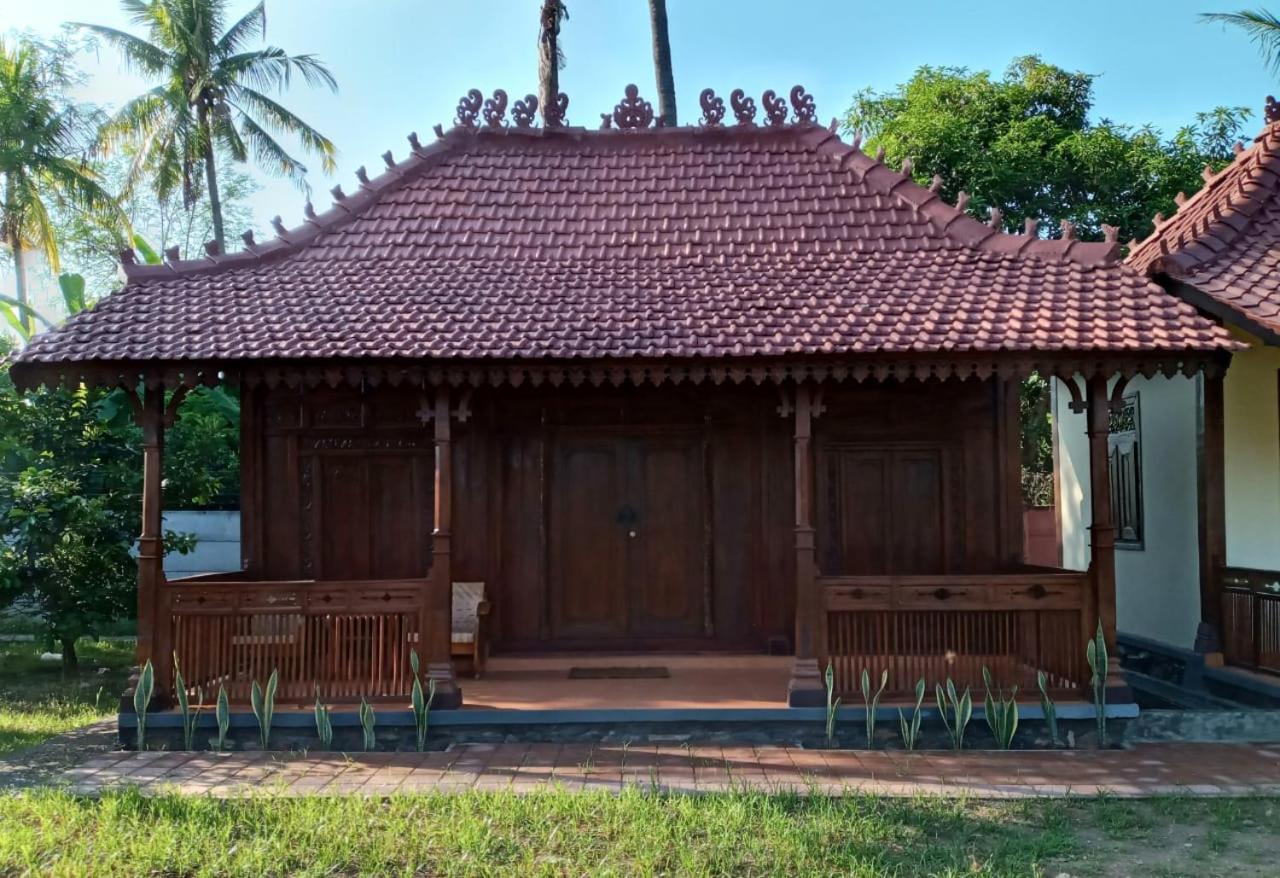 One-Bedroom House - Photo 11