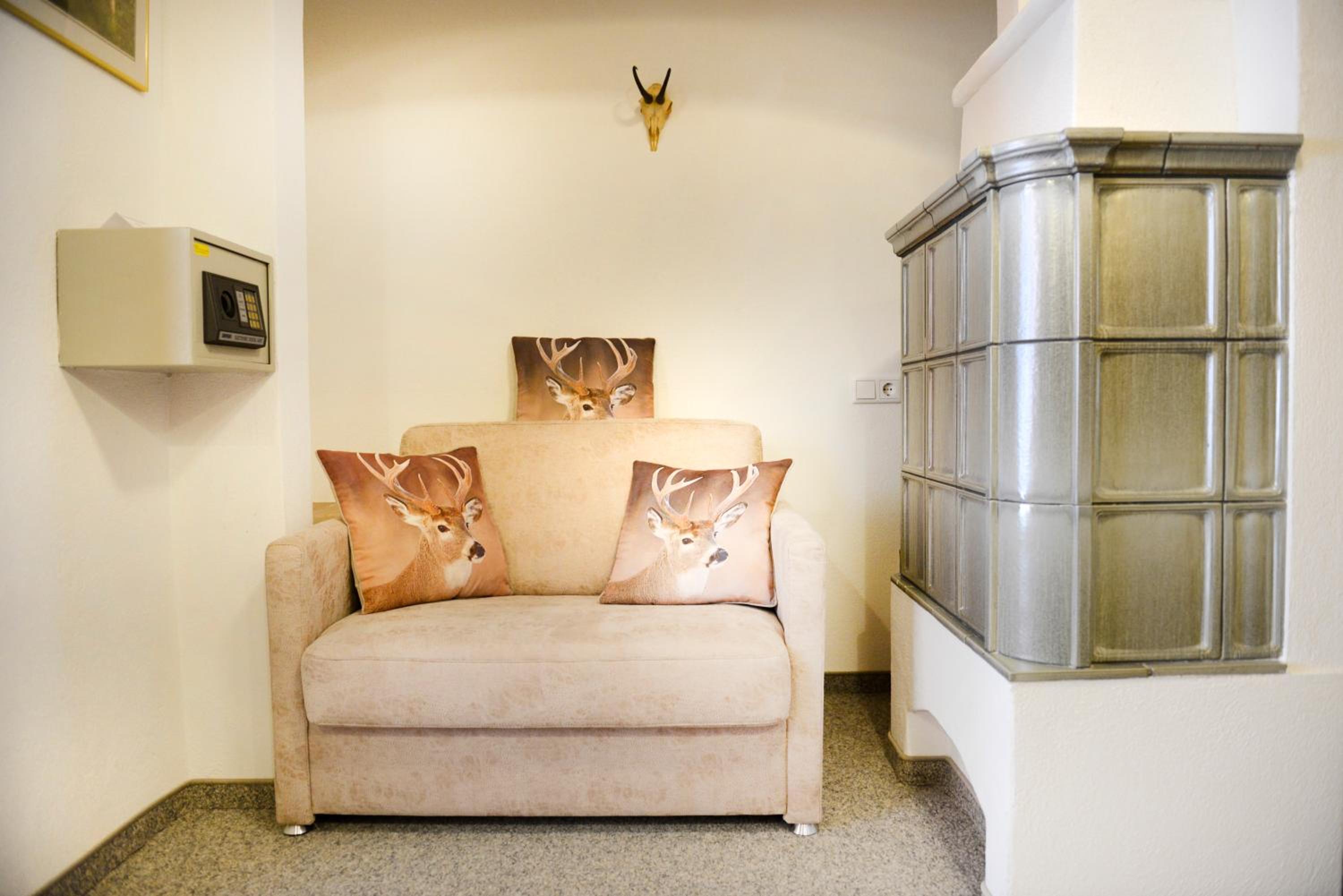 Suite with Balcony and Forest View - Photo 2