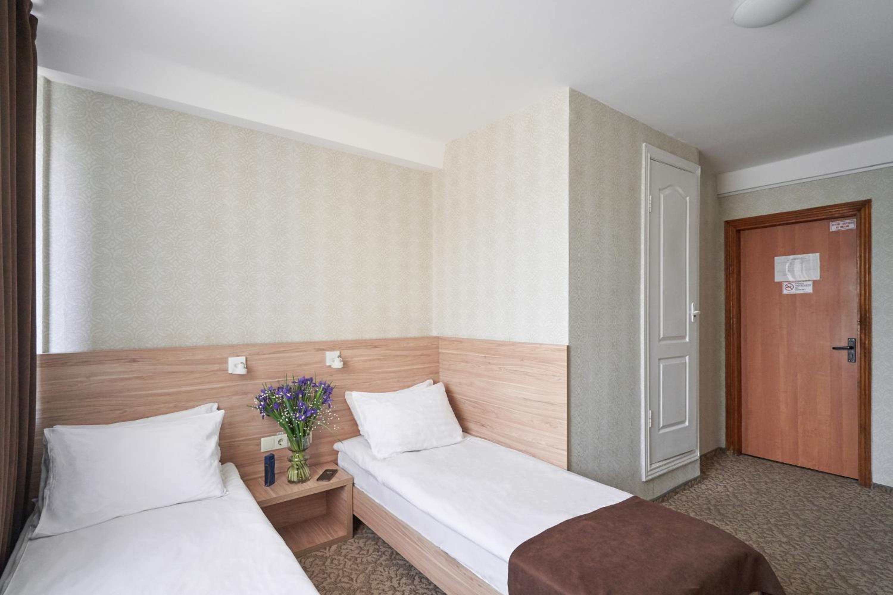 Superior Double or Twin Room photo 3