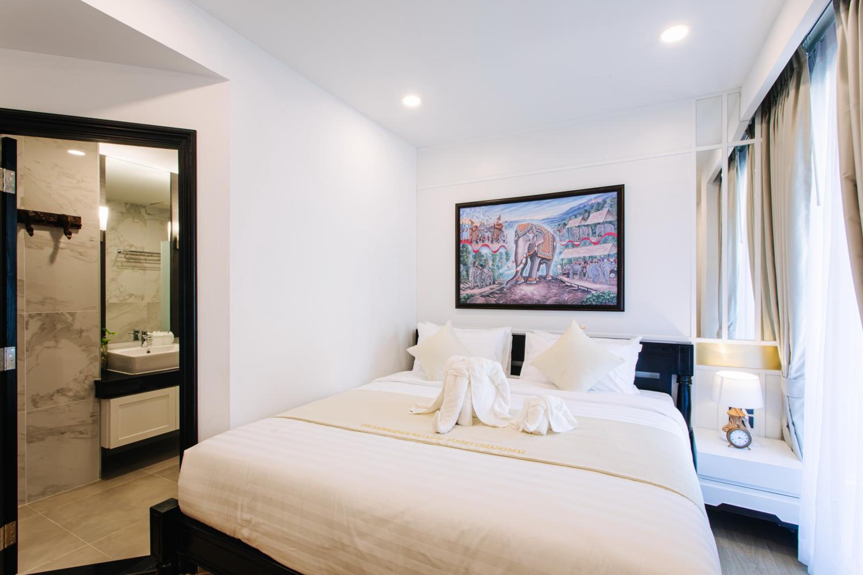 Deluxe Double Room with Balcony - Photo 1