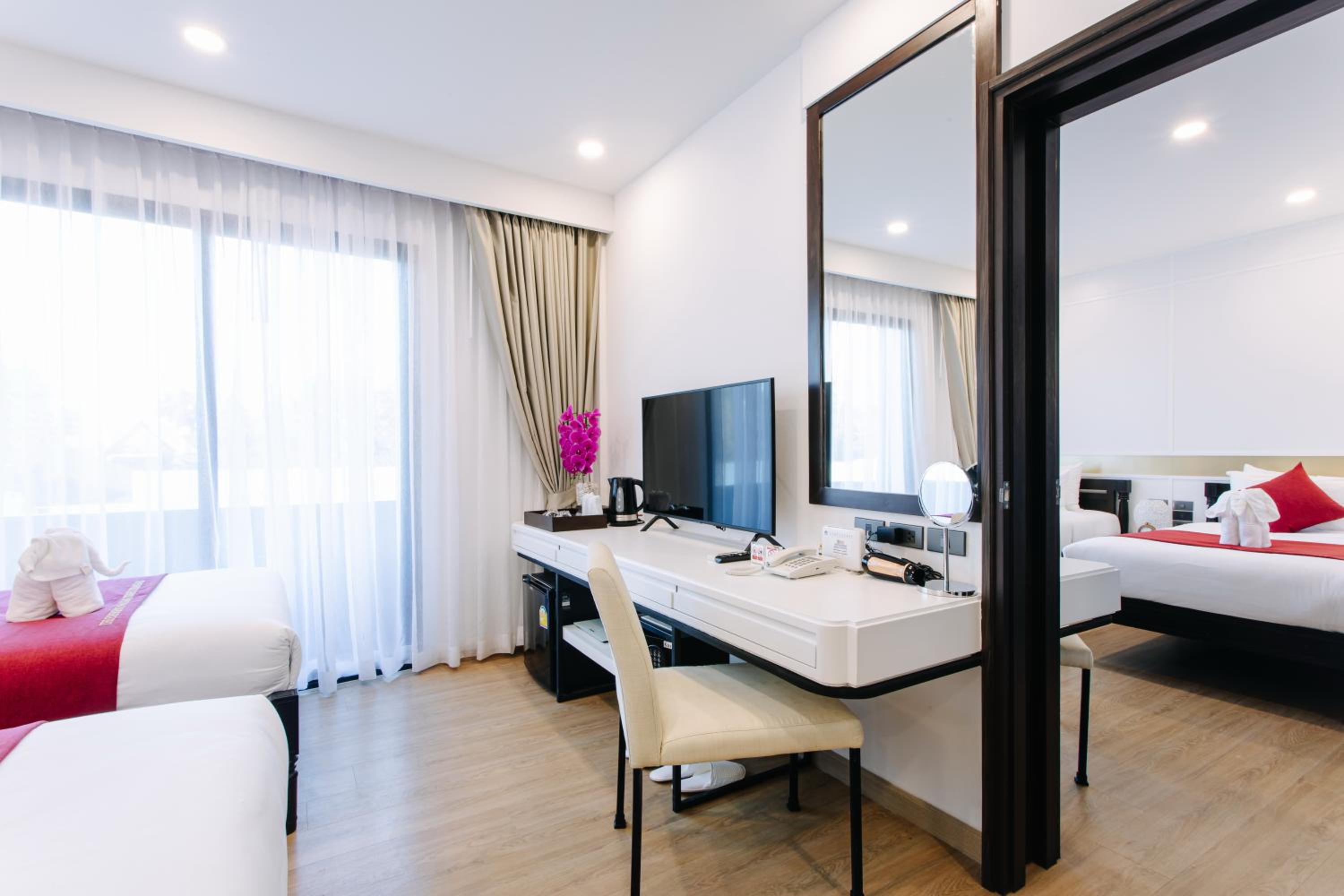 Quadruple Room with Balcony photo 1