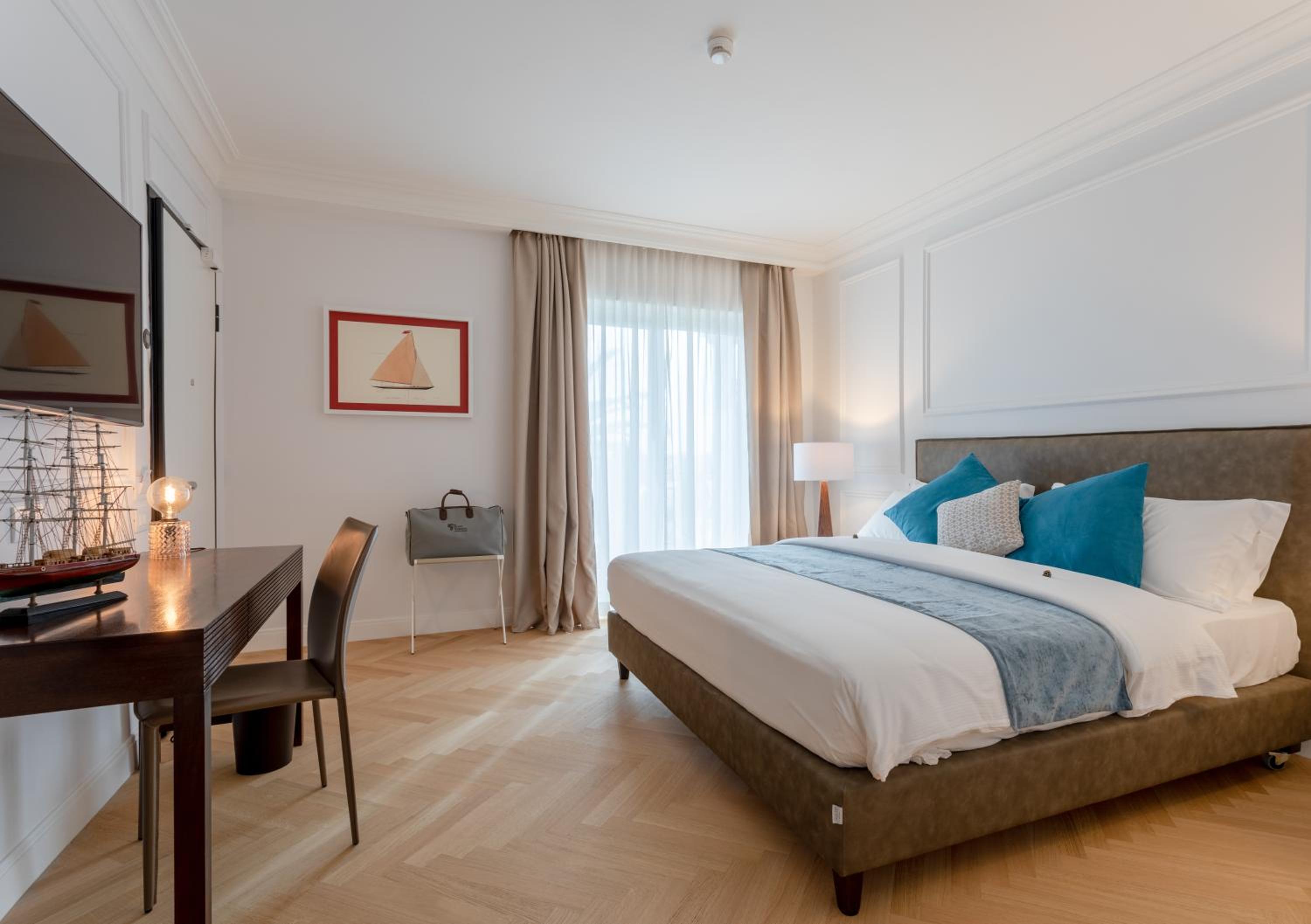 Deluxe Double Room with Spa Access