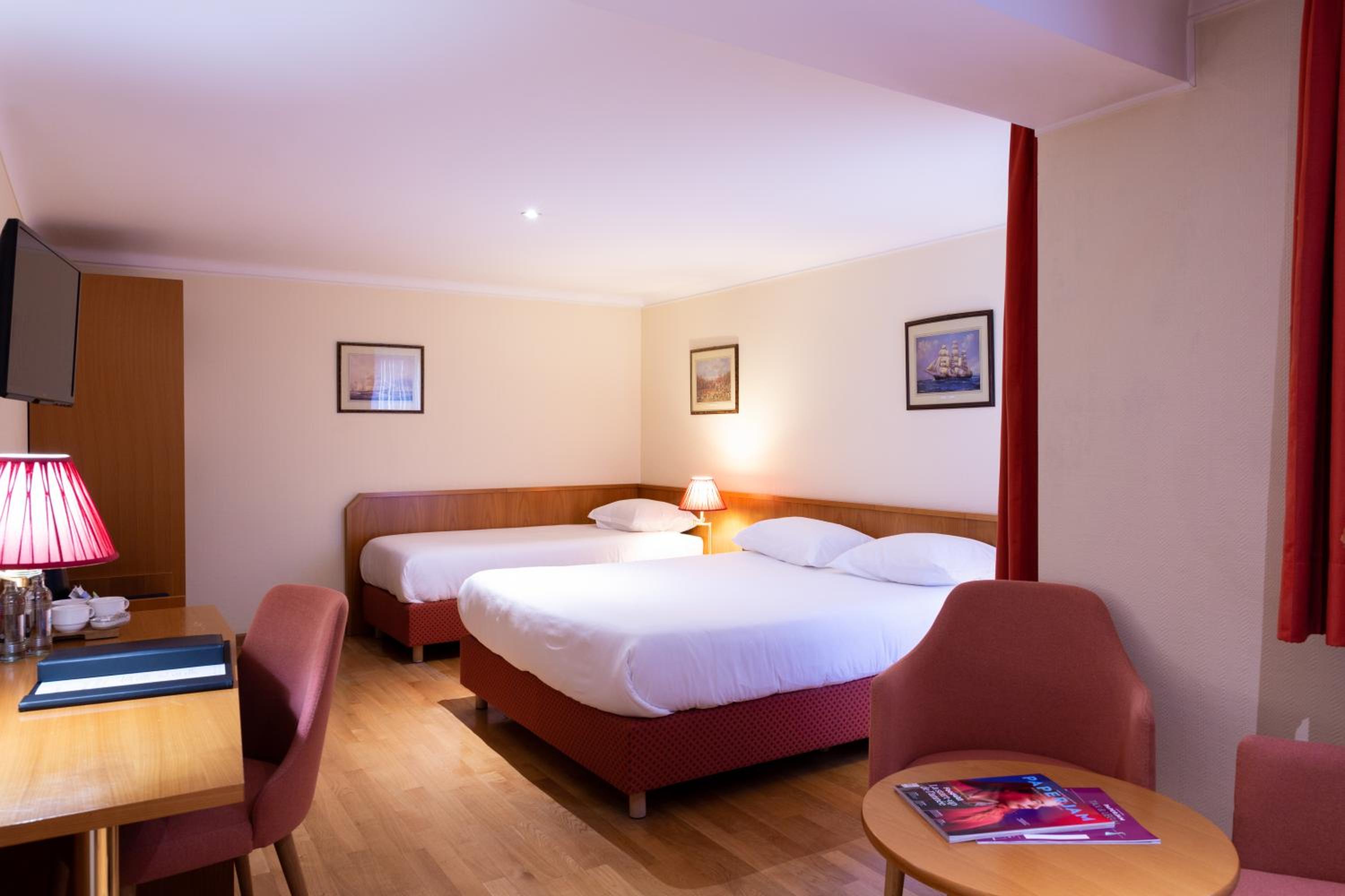 Triple Room