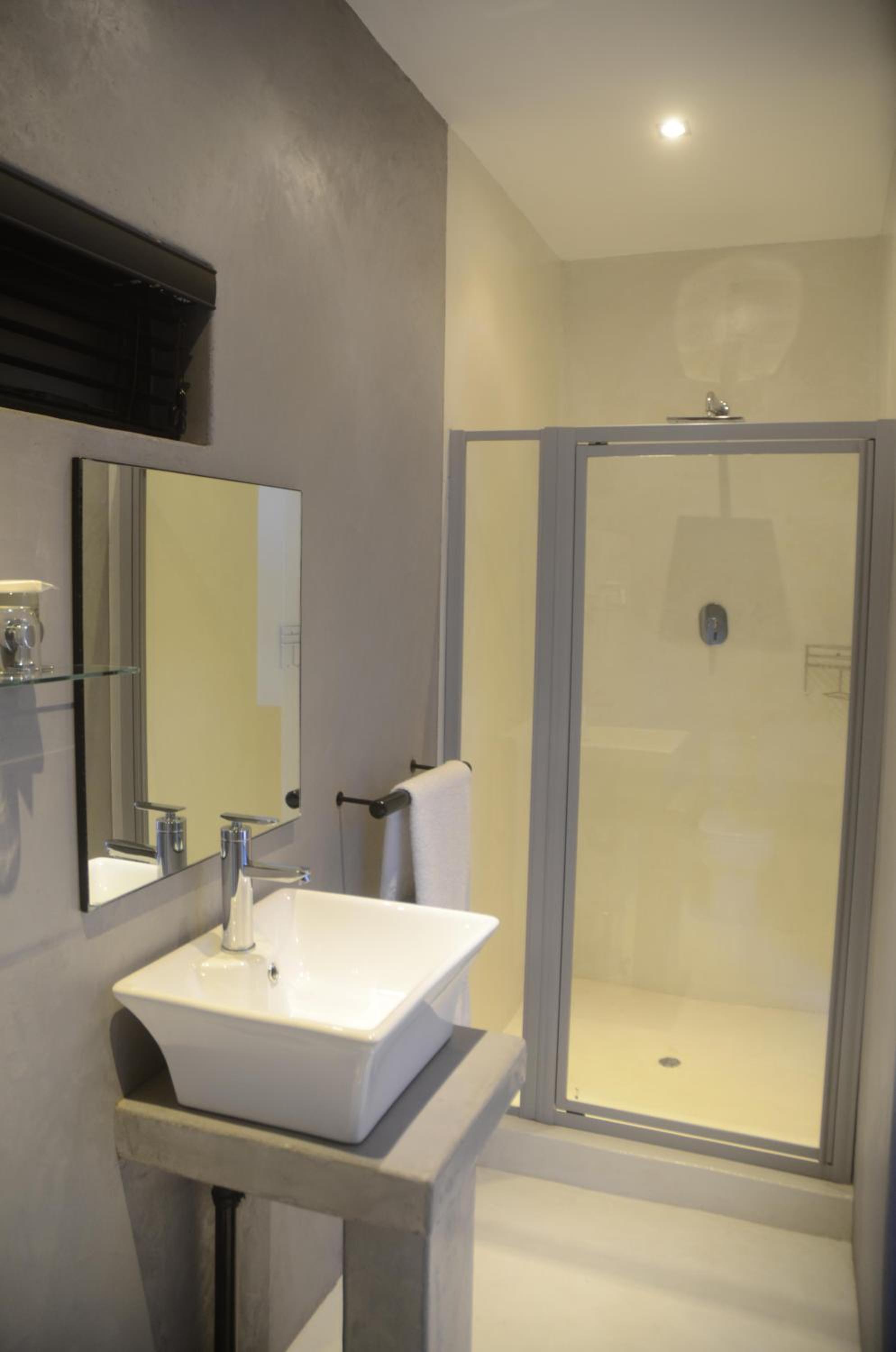 Double Room - Photo 2
