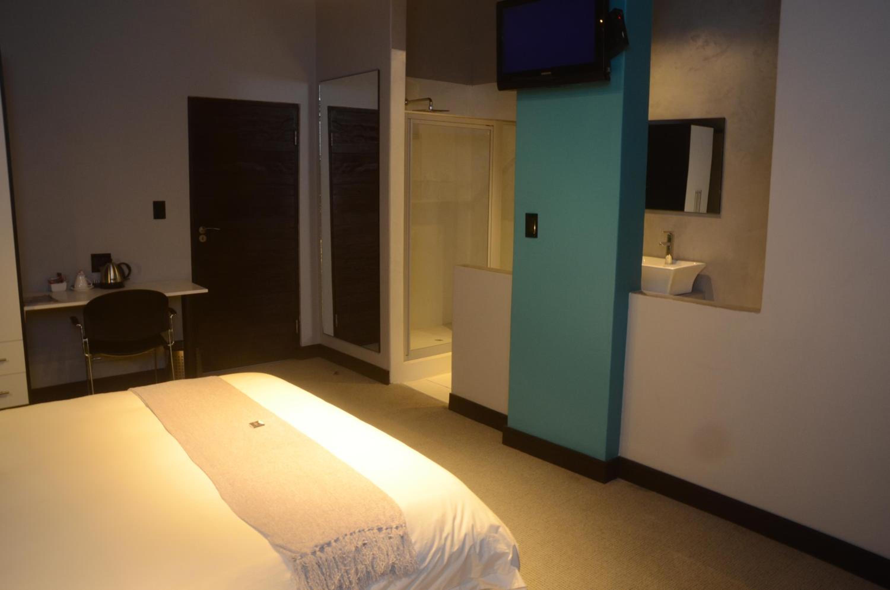 Double Room - Photo 4
