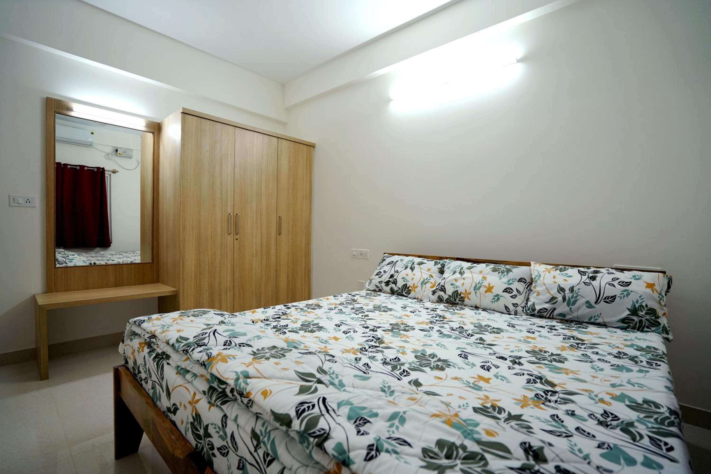 Two-Bedroom Apartment - Photo 19