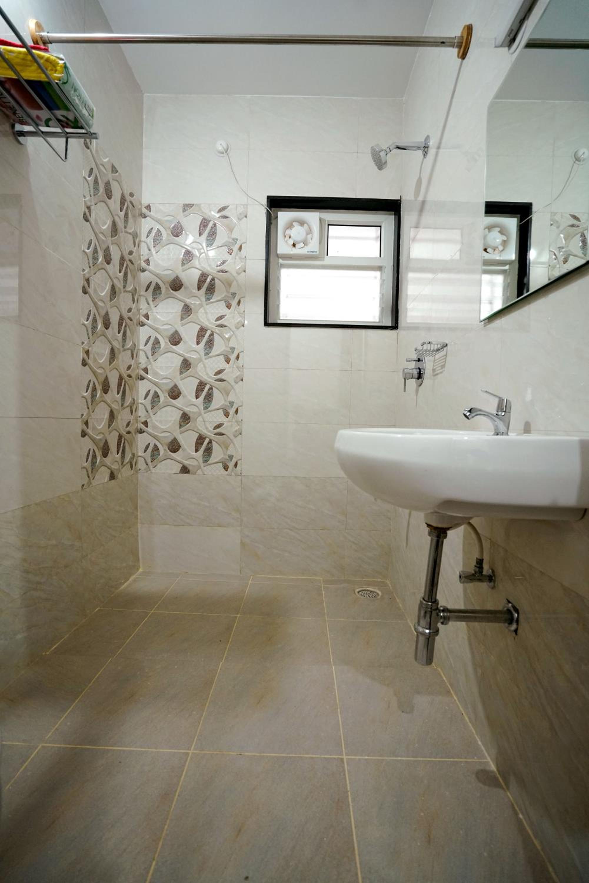 Two-Bedroom Apartment - Photo 18