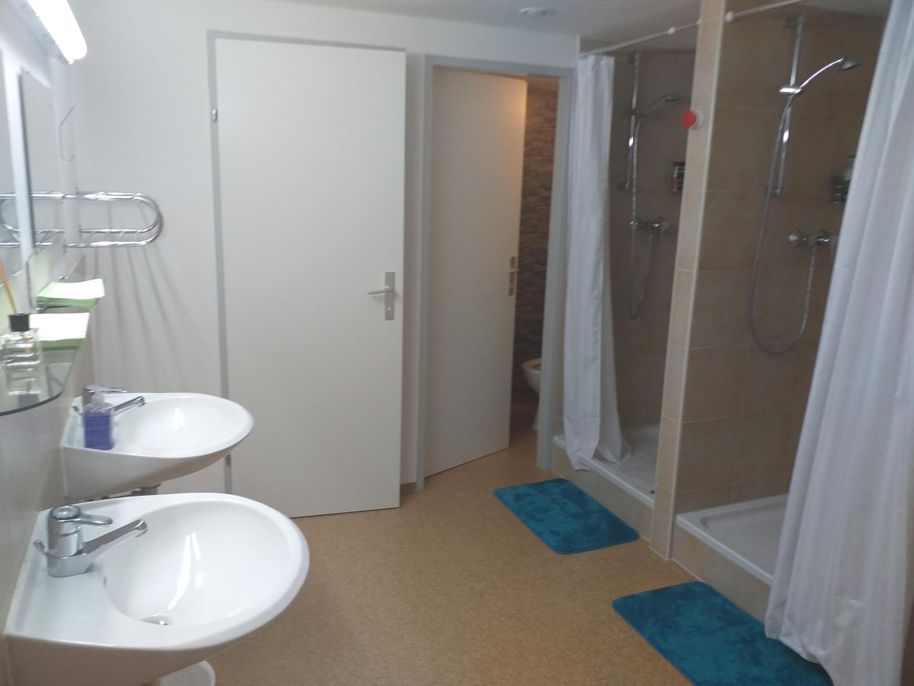 Double Room with Shared Bathroom photo 2