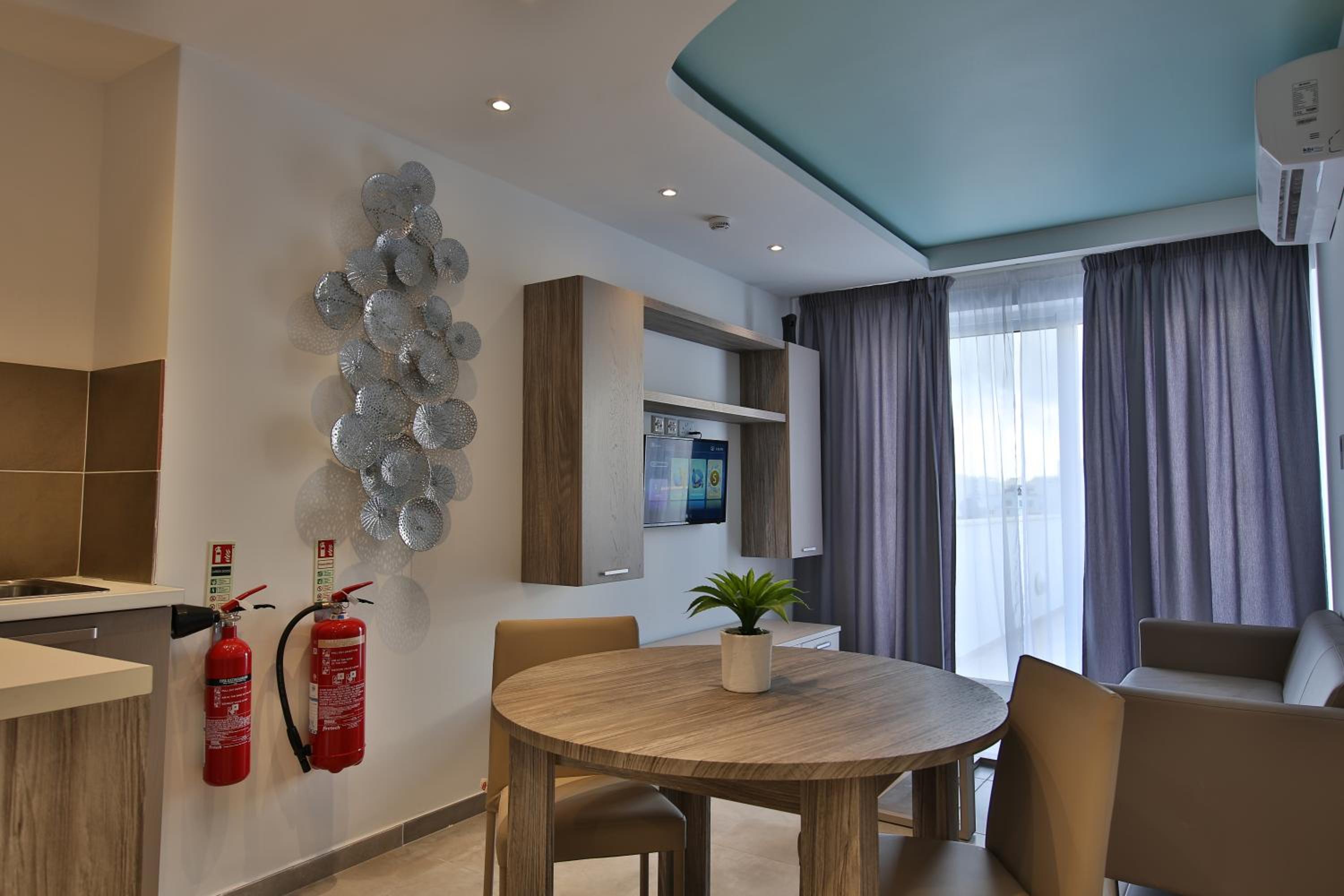 Double or Twin Room with Terrace