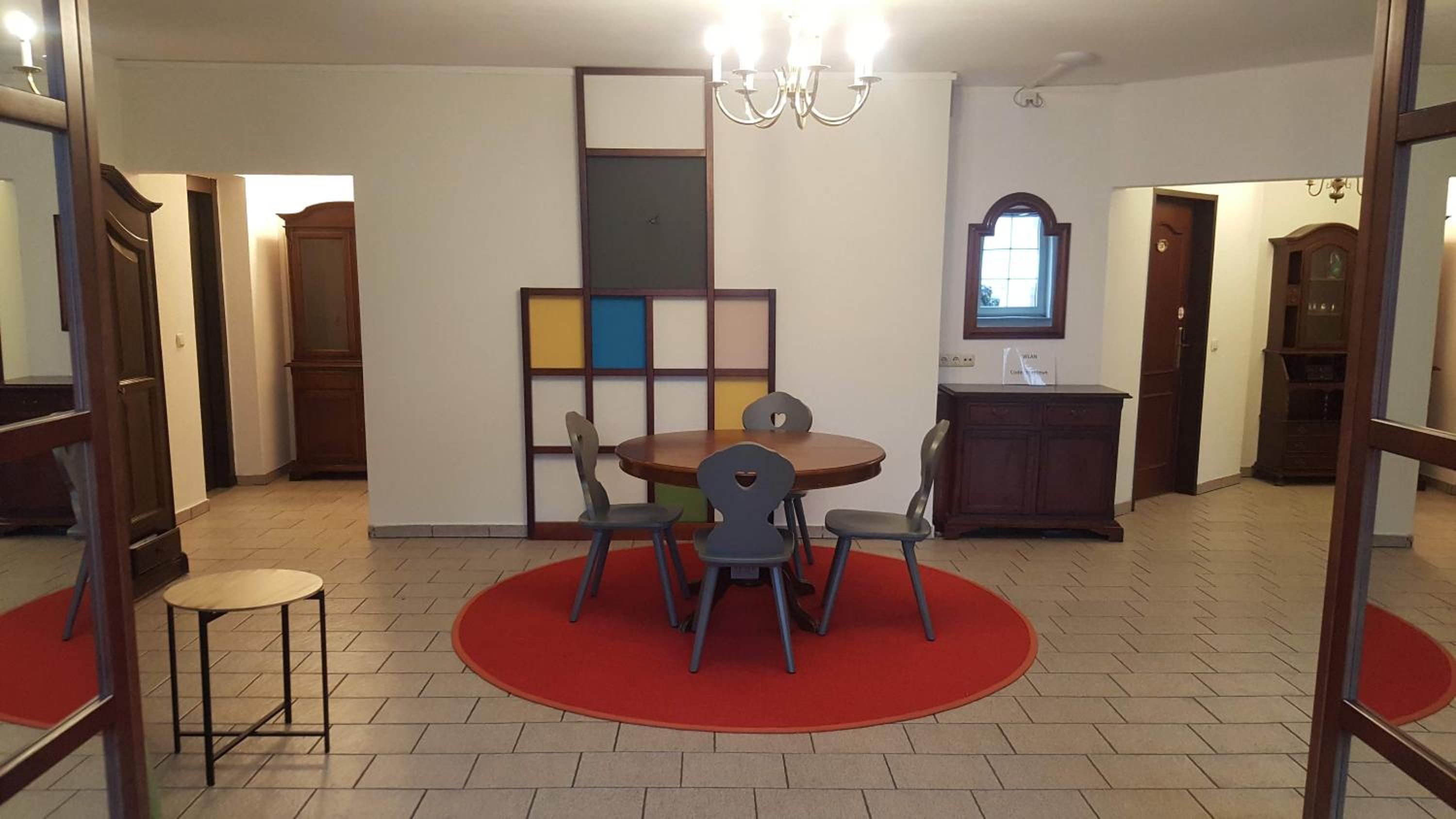 Family Room photo 2