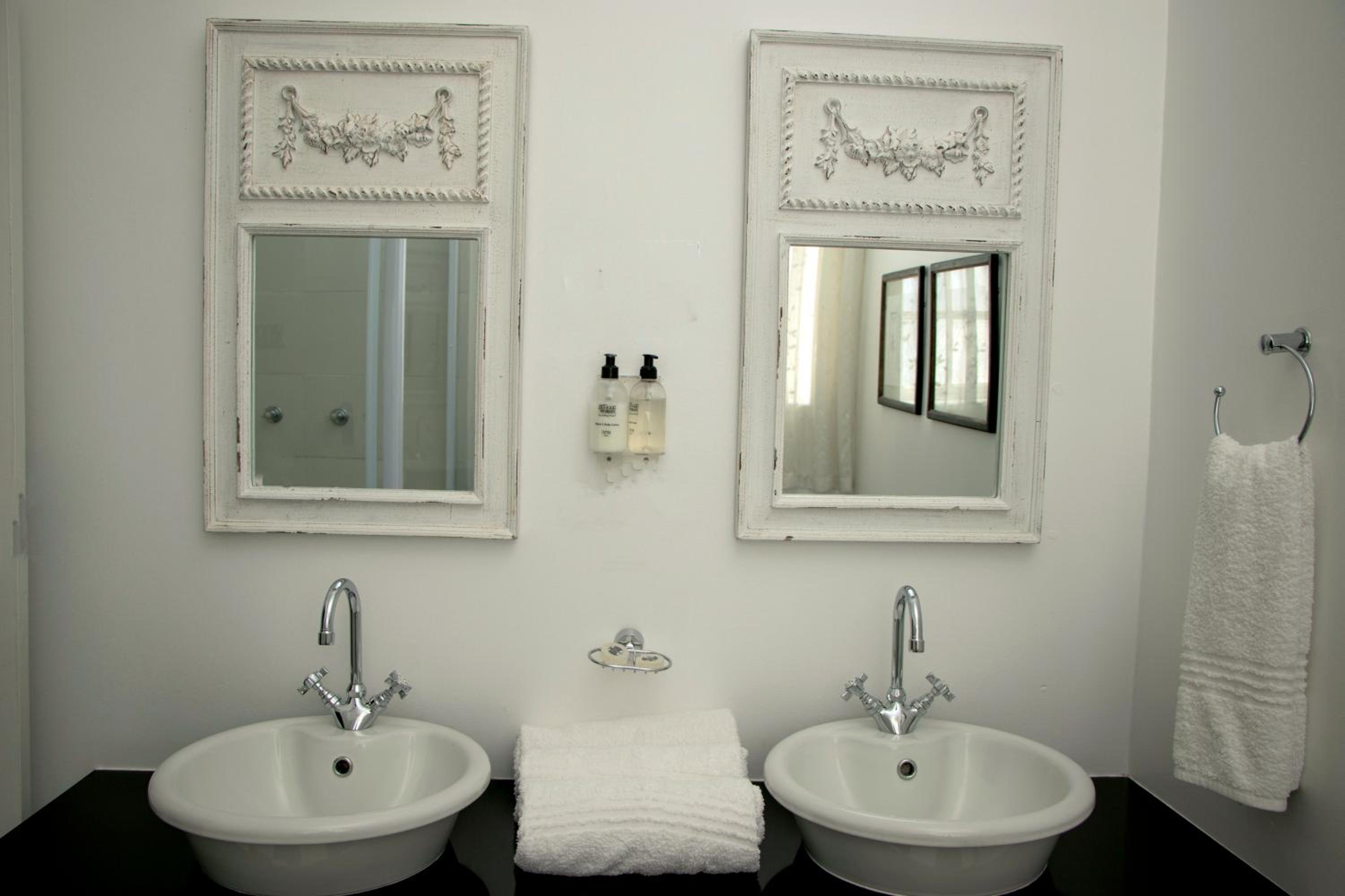Luxury Suite photo 3