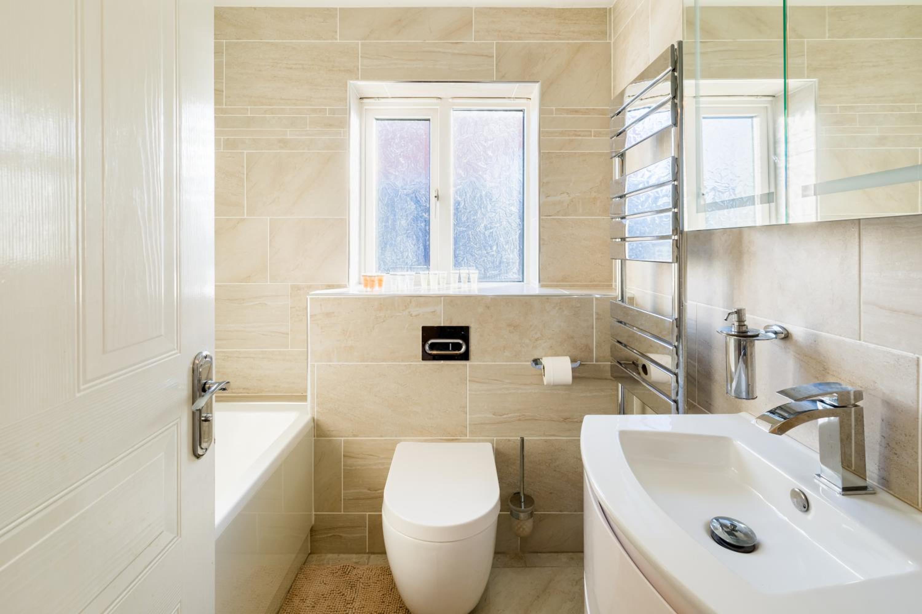 Four-Bedroom House - Photo 37