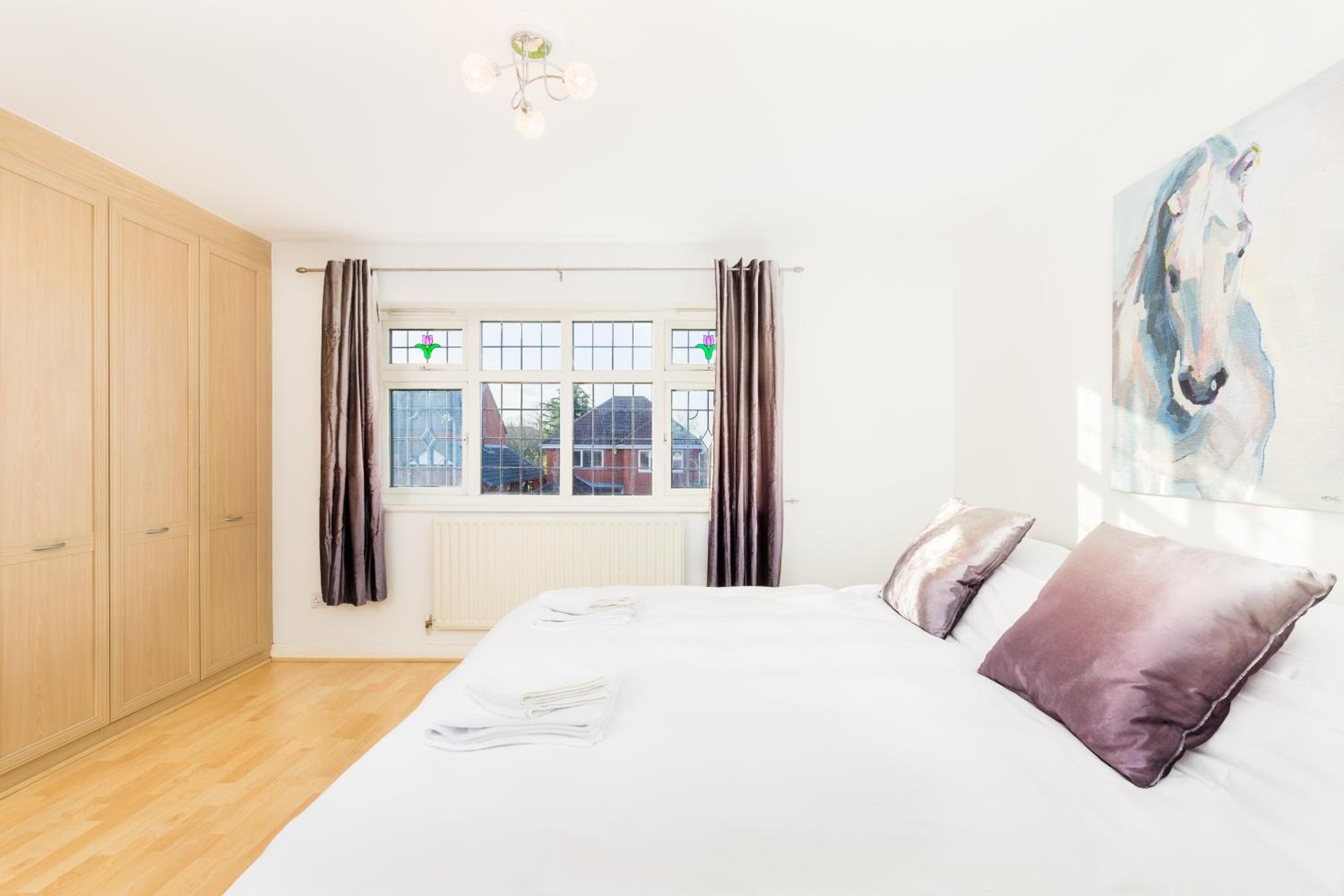 Four-Bedroom House - Photo 21