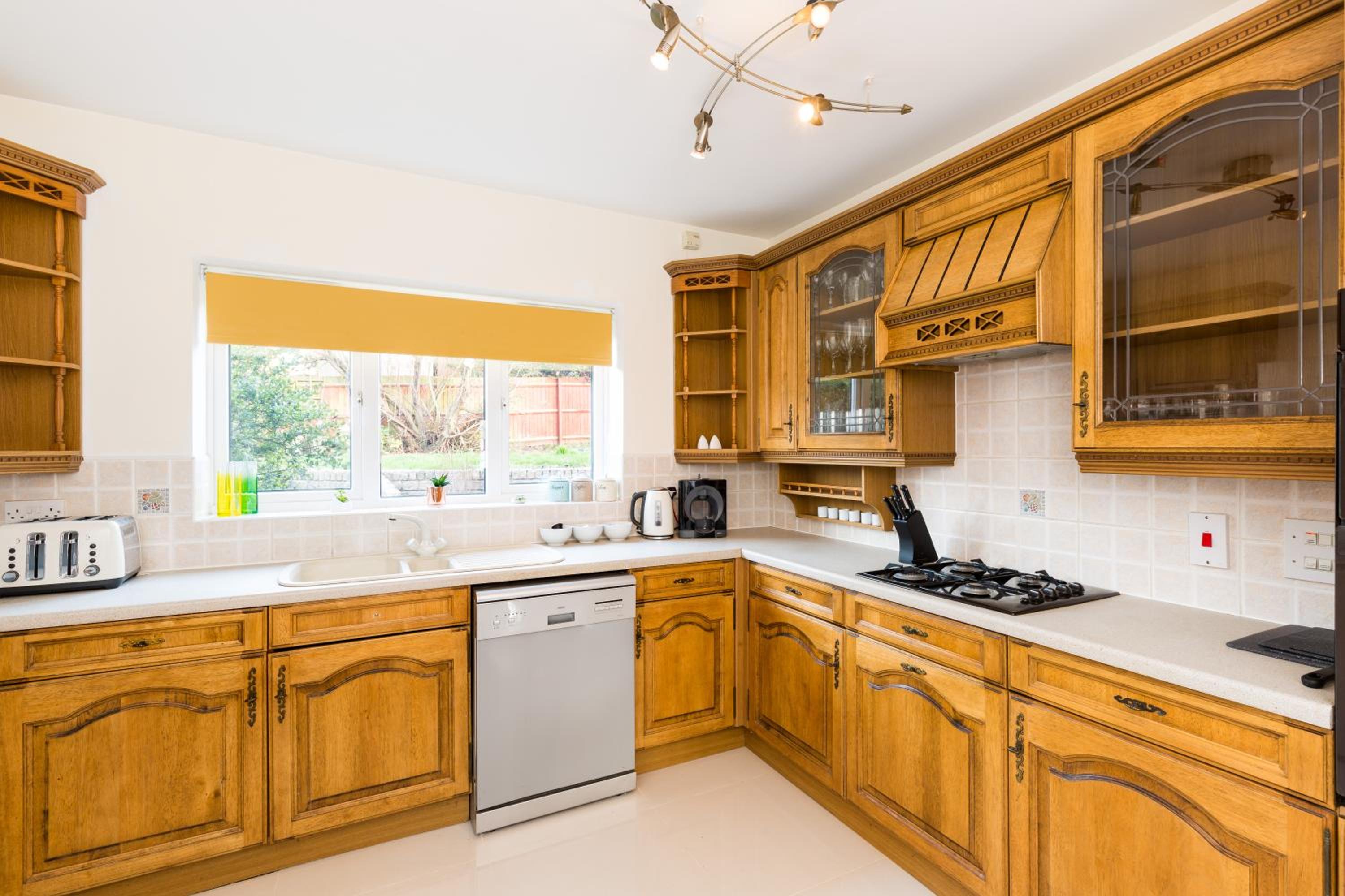Four-Bedroom House - Photo 8