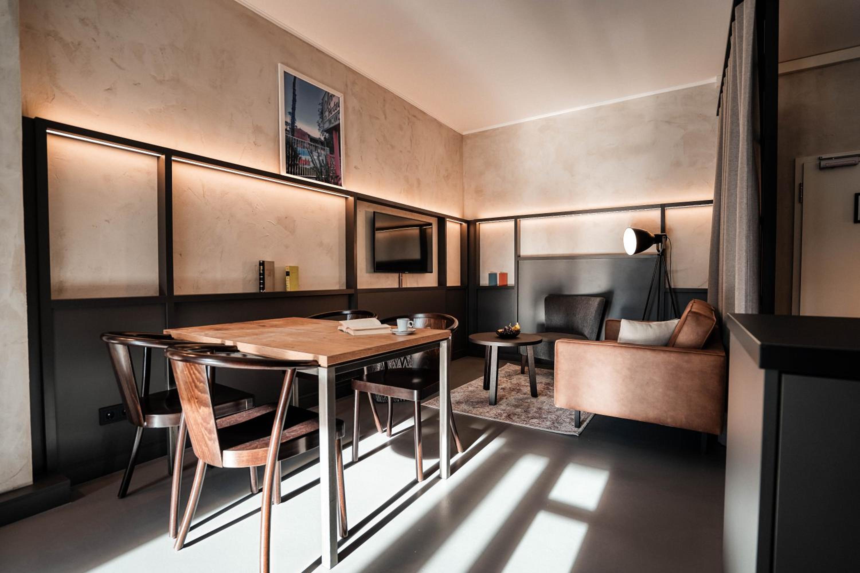 Grand Superior Loft  - Photo 4