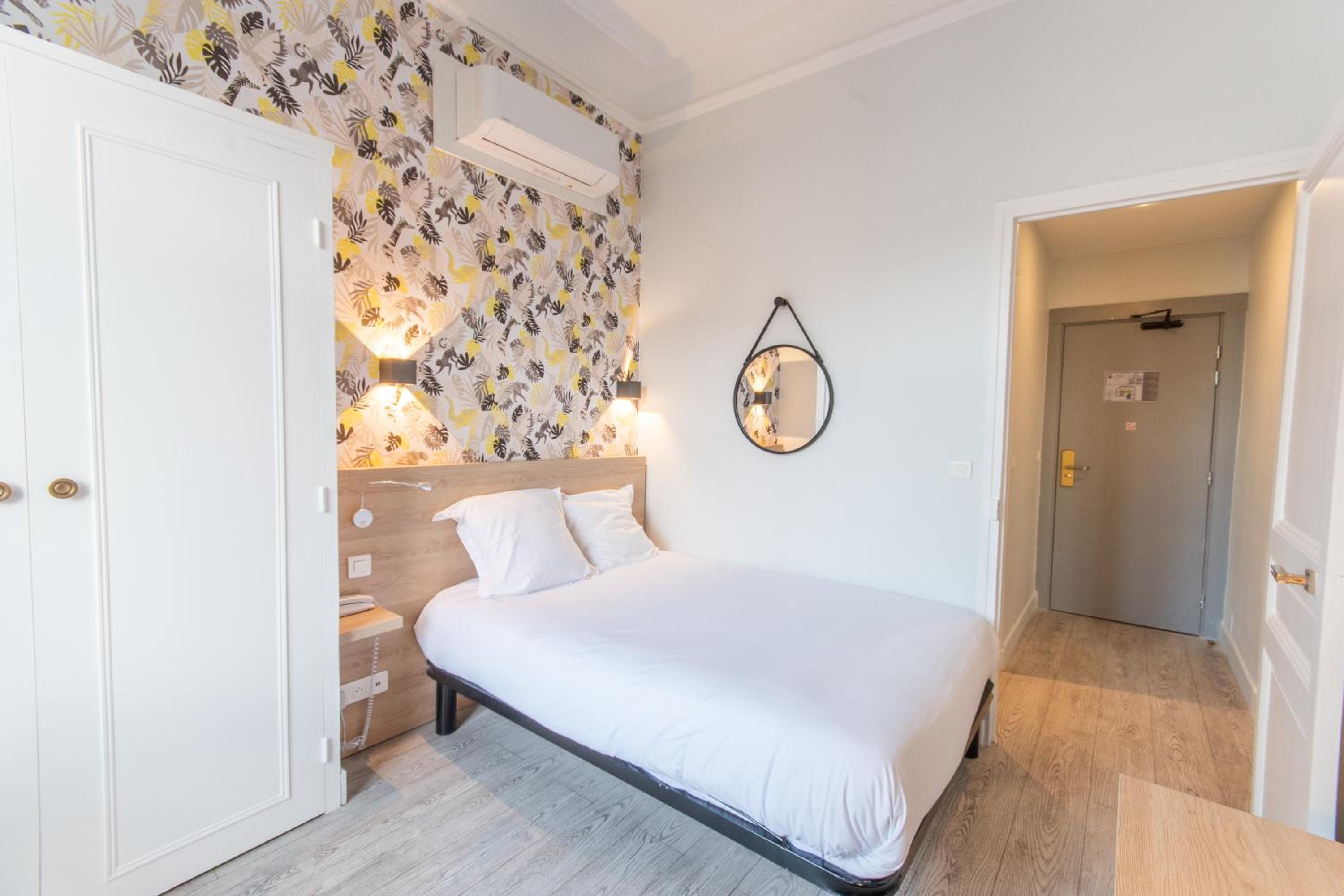 Single Room - Photo 7