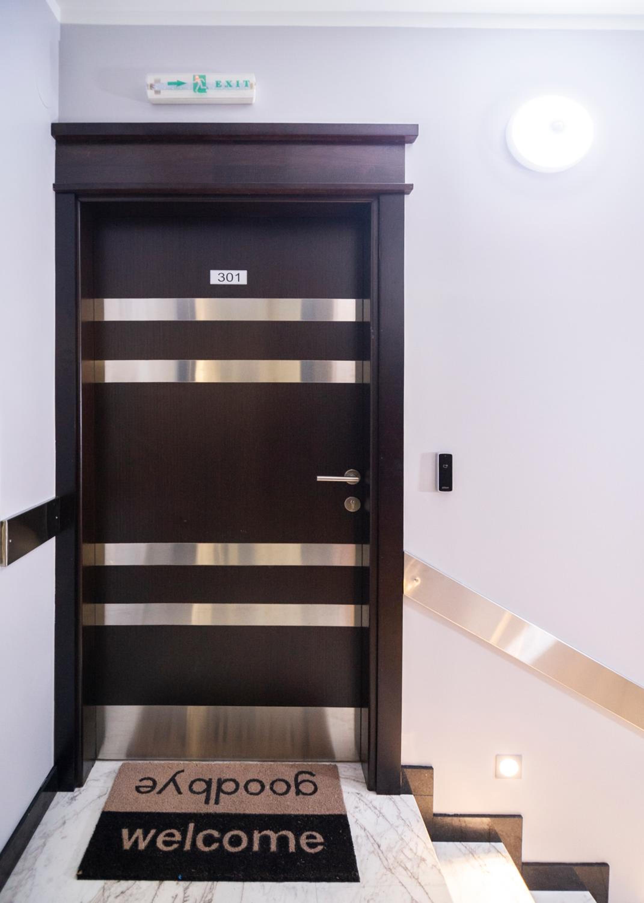 Superior Apartment photo 2