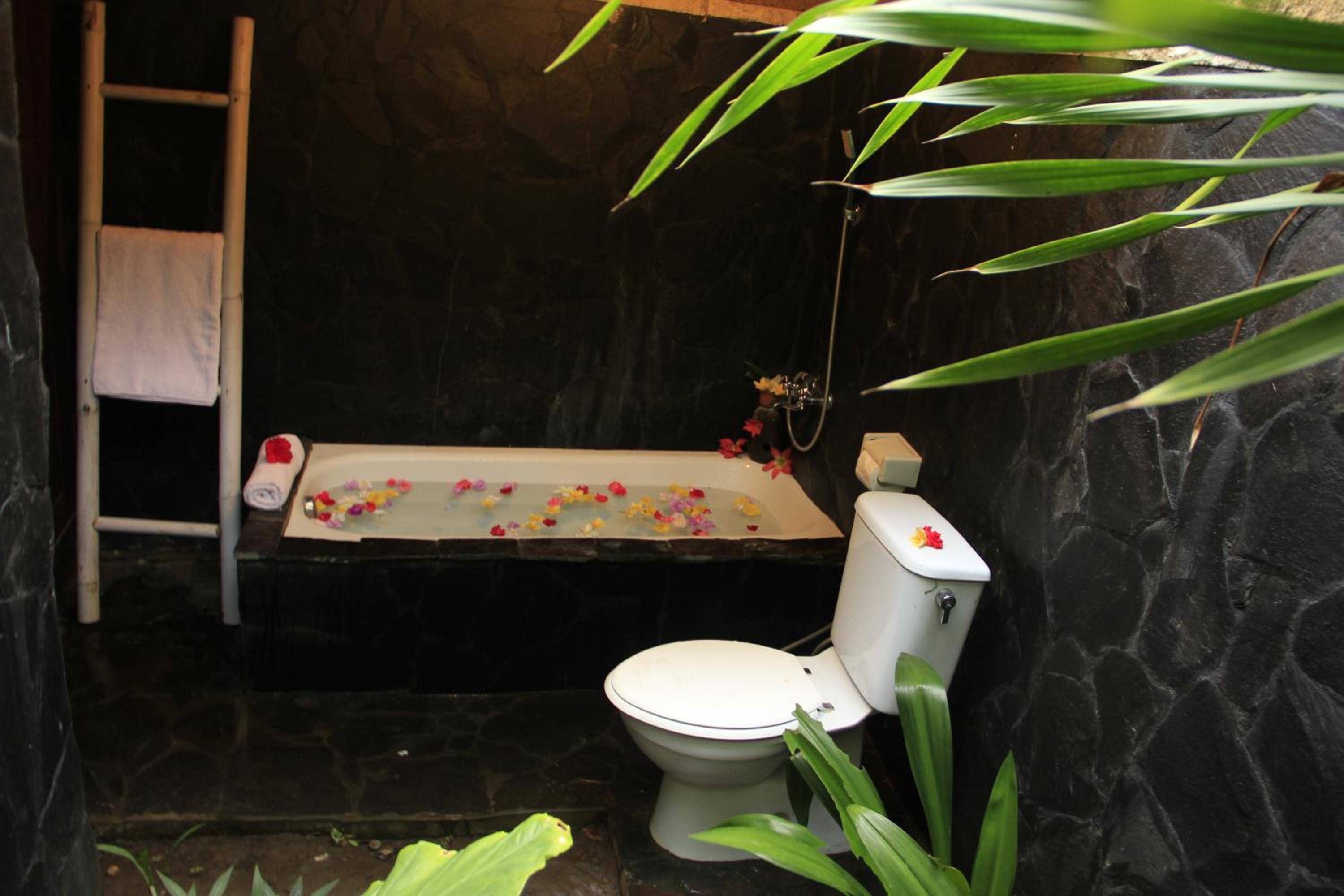 Standard Double Room - Photo 24