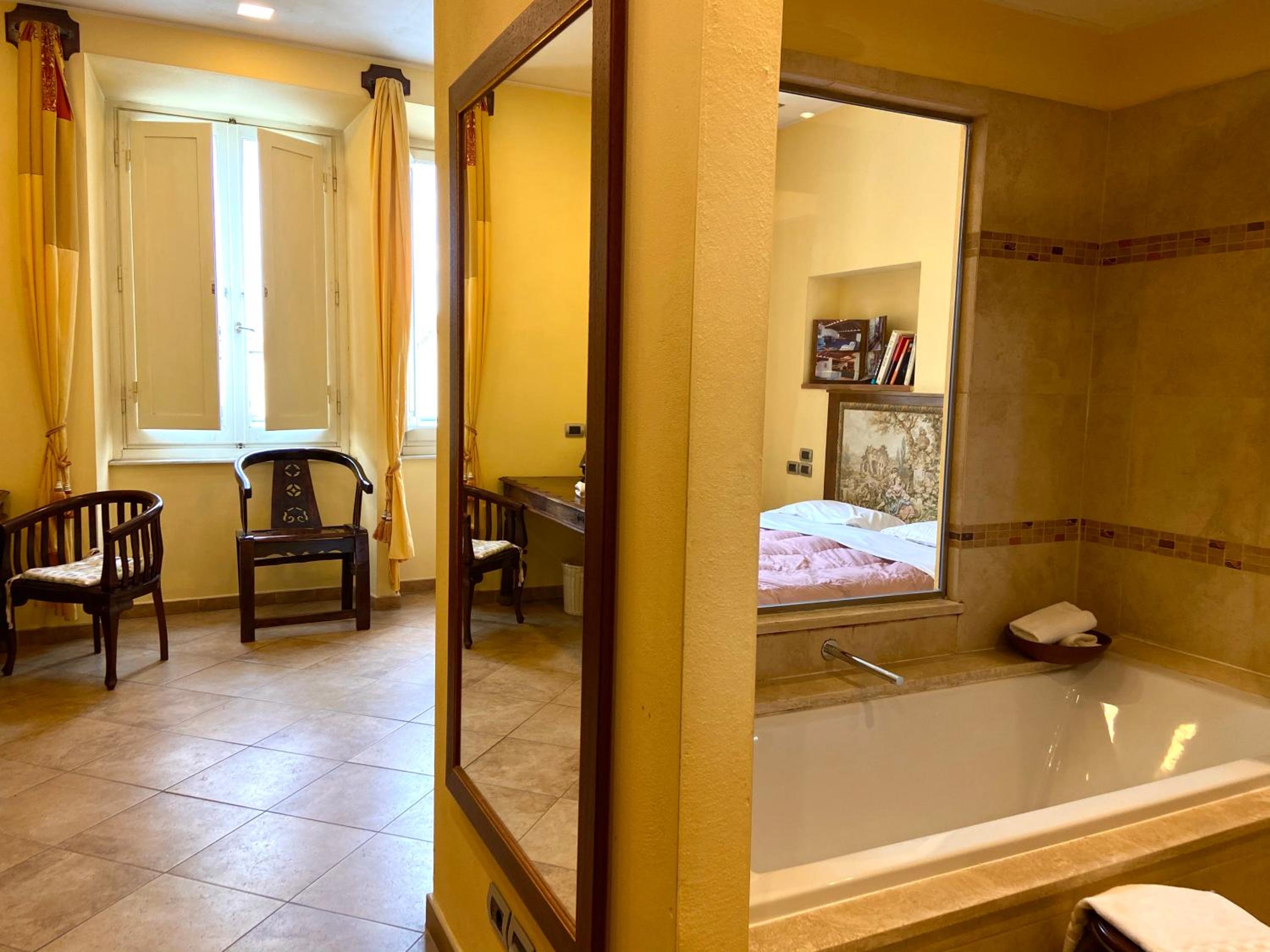 Classic Double Room - Photo 5